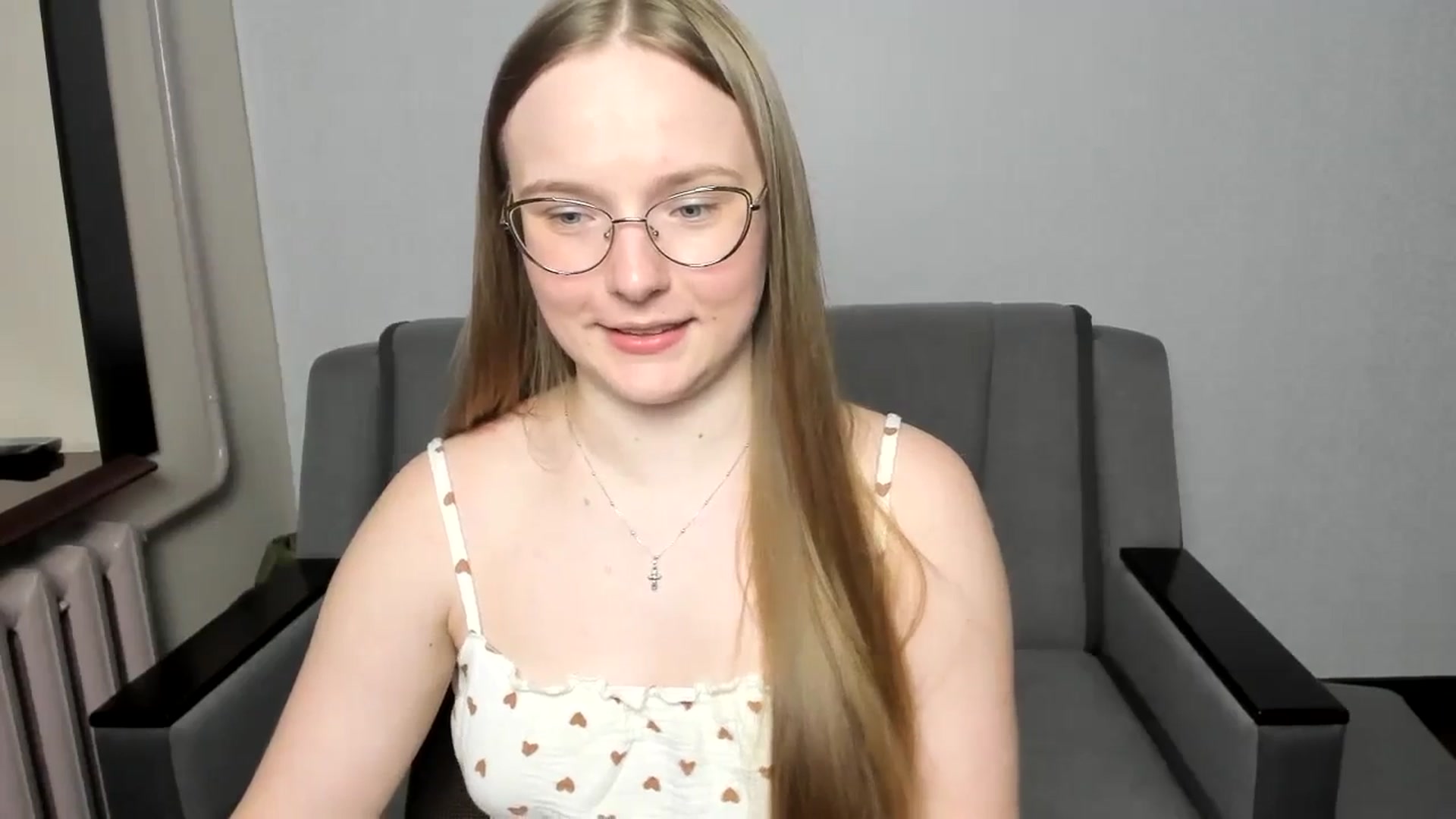 Gallery image thumbnail from Shy_Melany's myfreecams stream on, 09/30/2024, 22:25 image 4 of 20