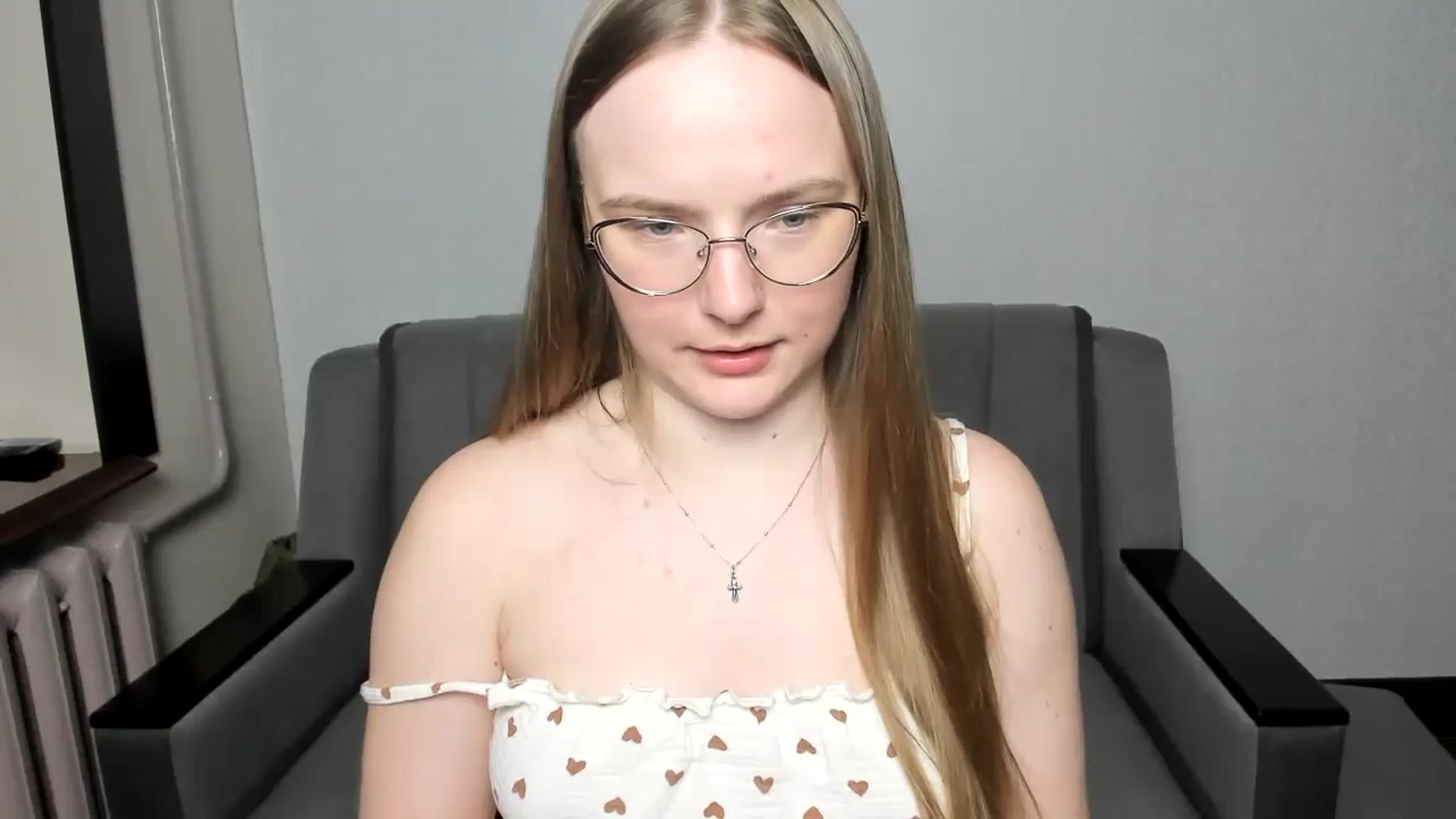 Gallery image thumbnail from Shy_Melany's myfreecams stream on, 09/30/2024, 22:25 image 5 of 20