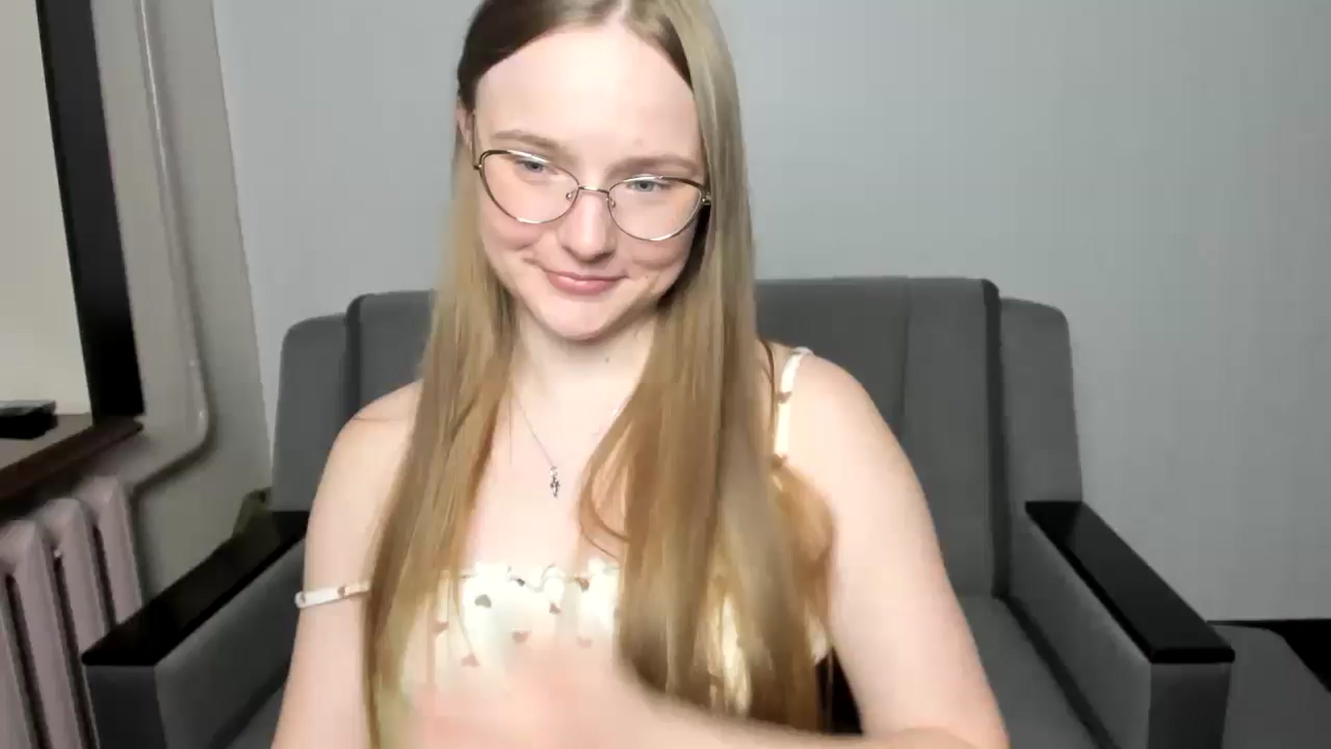 Gallery image thumbnail from Shy_Melany's myfreecams stream on, 09/30/2024, 22:25 image 12 of 20