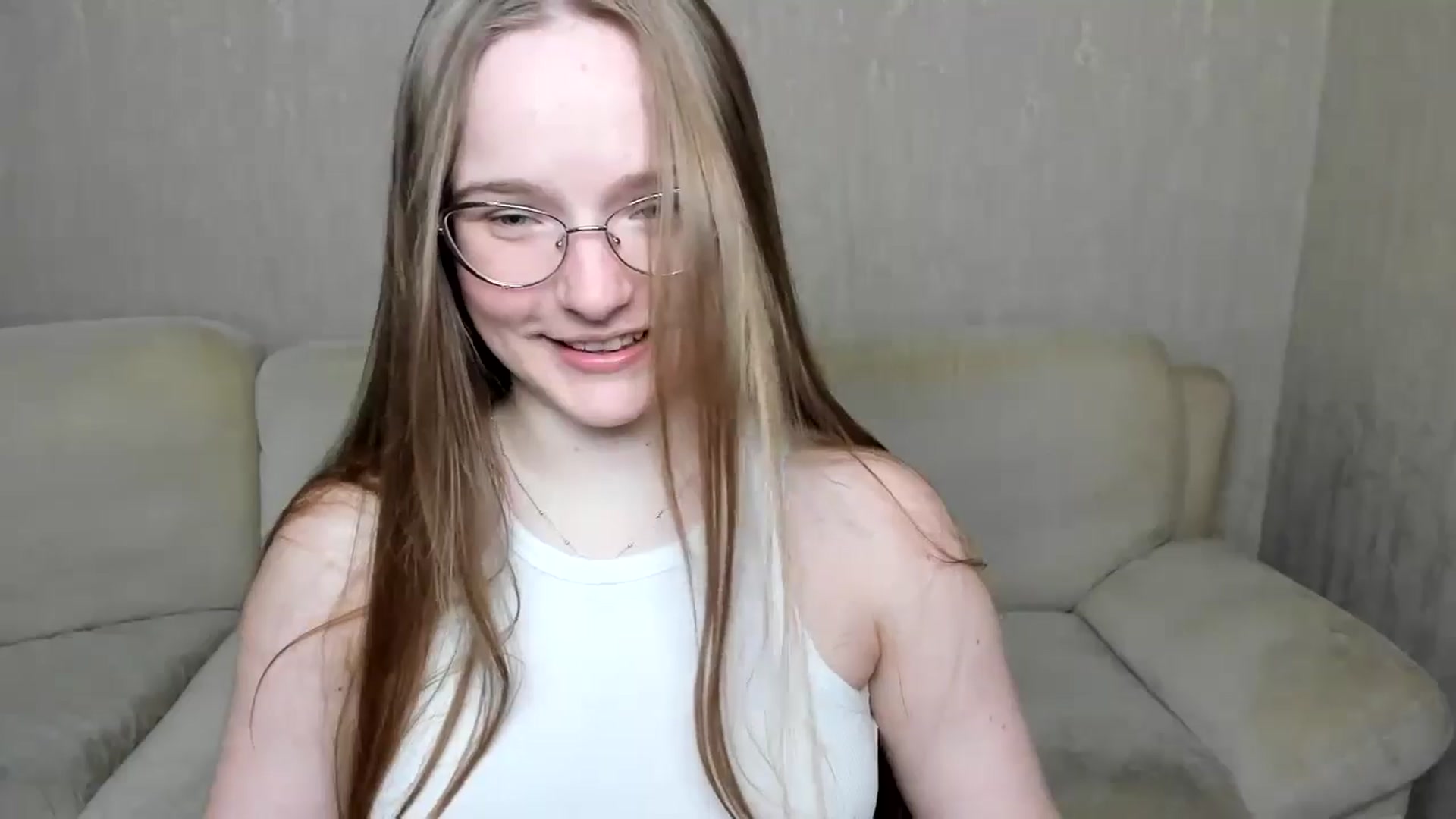 Gallery image thumbnail from Shy_Melany's myfreecams stream on, 10/05/2024, 13:10 image 11 of 20