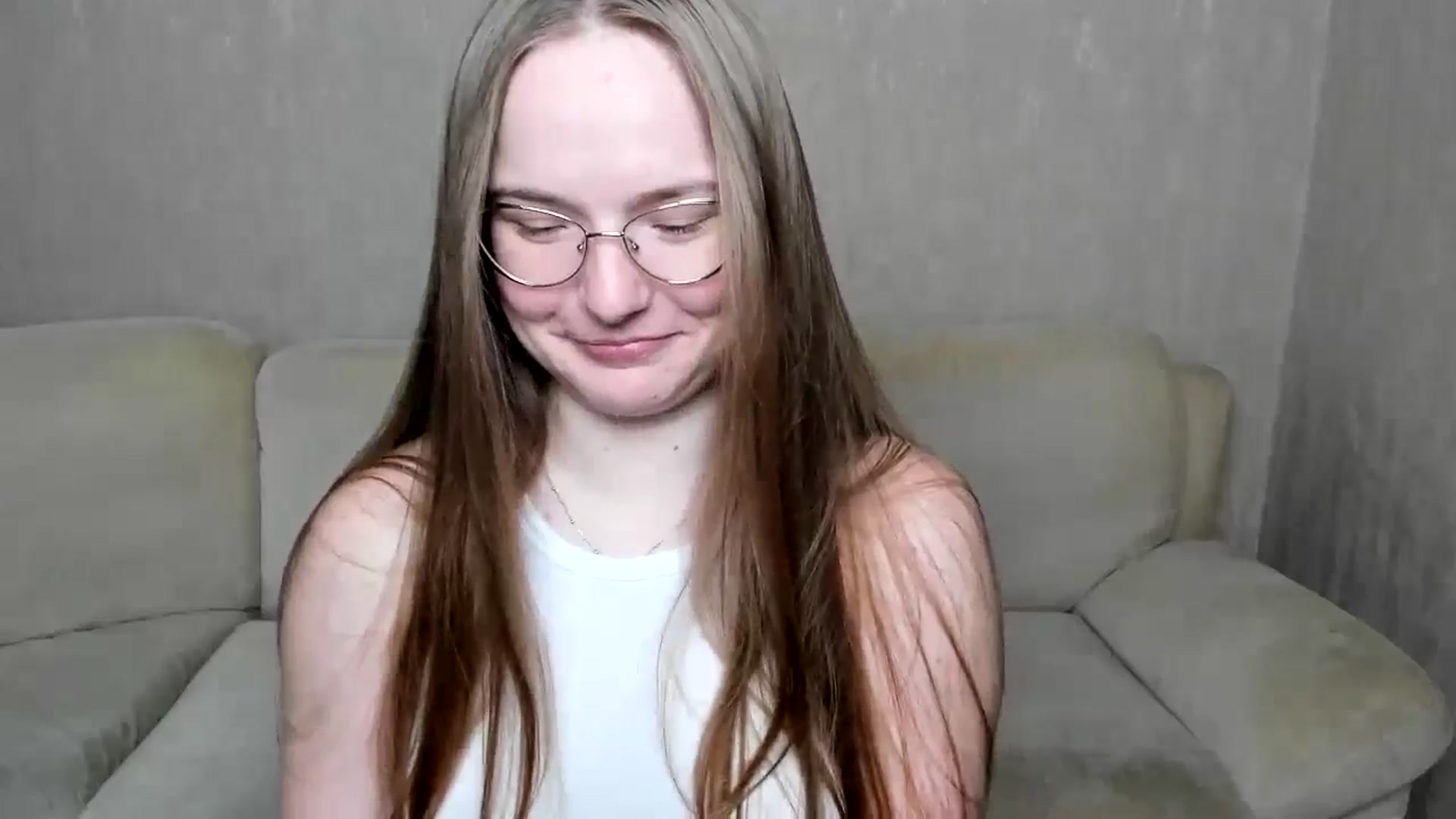 Gallery image thumbnail from Shy_Melany's myfreecams stream on, 10/05/2024, 13:10 image 9 of 20