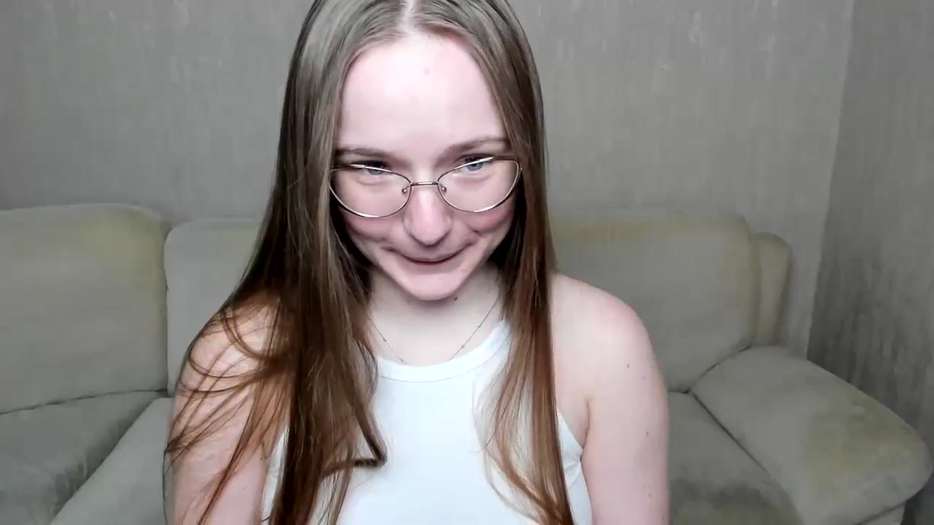 Gallery image thumbnail from Shy_Melany's myfreecams stream on, 10/05/2024, 13:10 image 8 of 20
