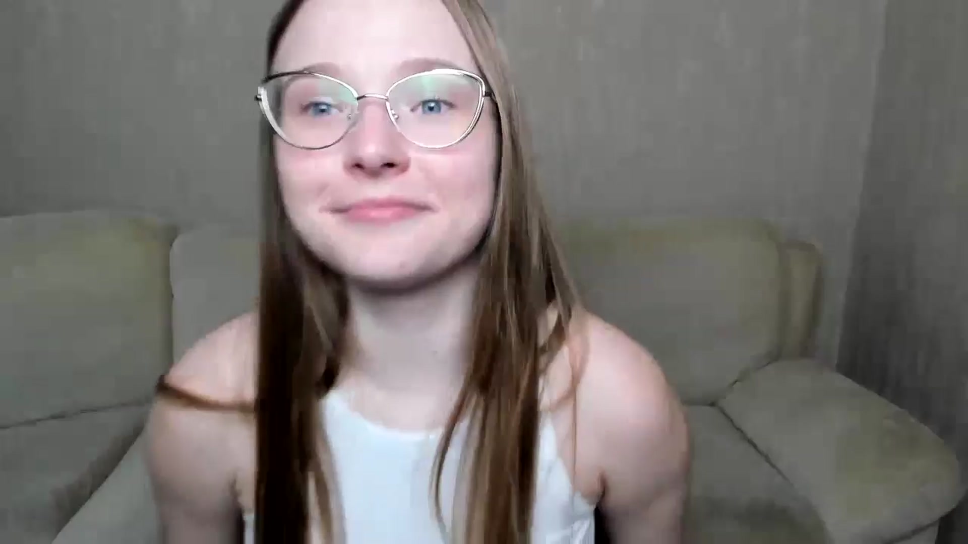 Gallery image thumbnail from Shy_Melany's myfreecams stream on, 10/05/2024, 14:10 image 12 of 20
