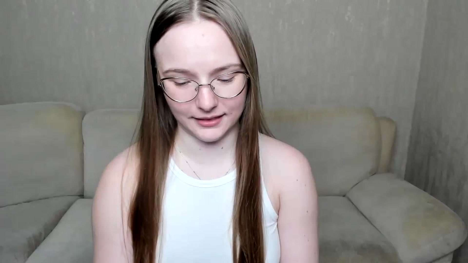 Gallery image thumbnail from Shy_Melany's myfreecams stream on, 10/05/2024, 14:10 image 17 of 20