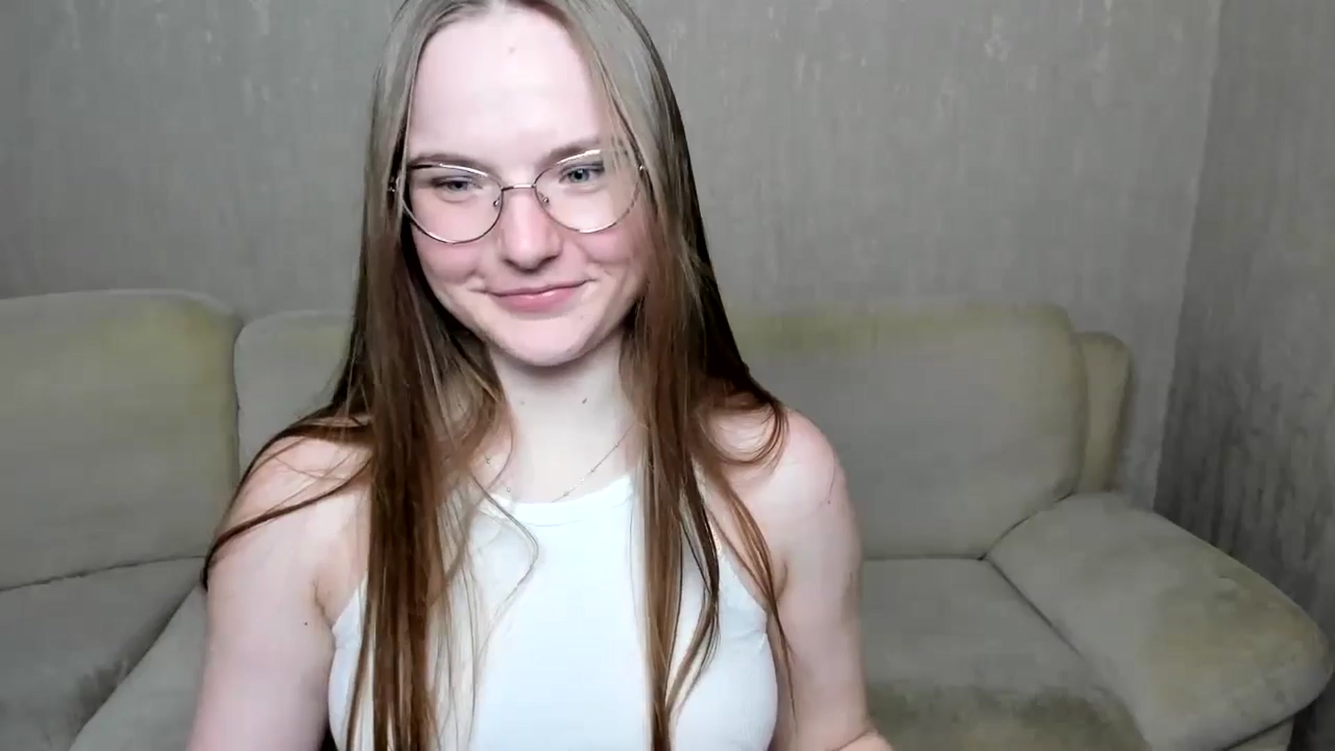 Gallery image thumbnail from Shy_Melany's myfreecams stream on, 10/05/2024, 15:54 image 18 of 20
