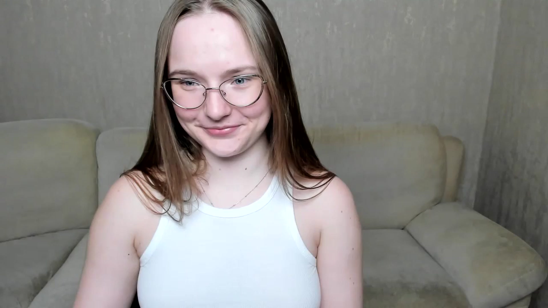 Gallery image thumbnail from Shy_Melany's myfreecams stream on, 10/05/2024, 15:54 image 4 of 20
