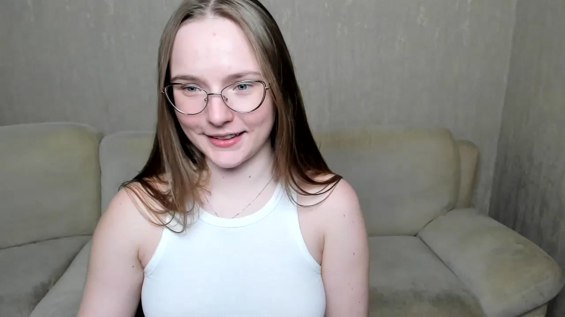 Gallery image thumbnail from Shy_Melany's myfreecams stream on, 10/05/2024, 15:54 image 5 of 20