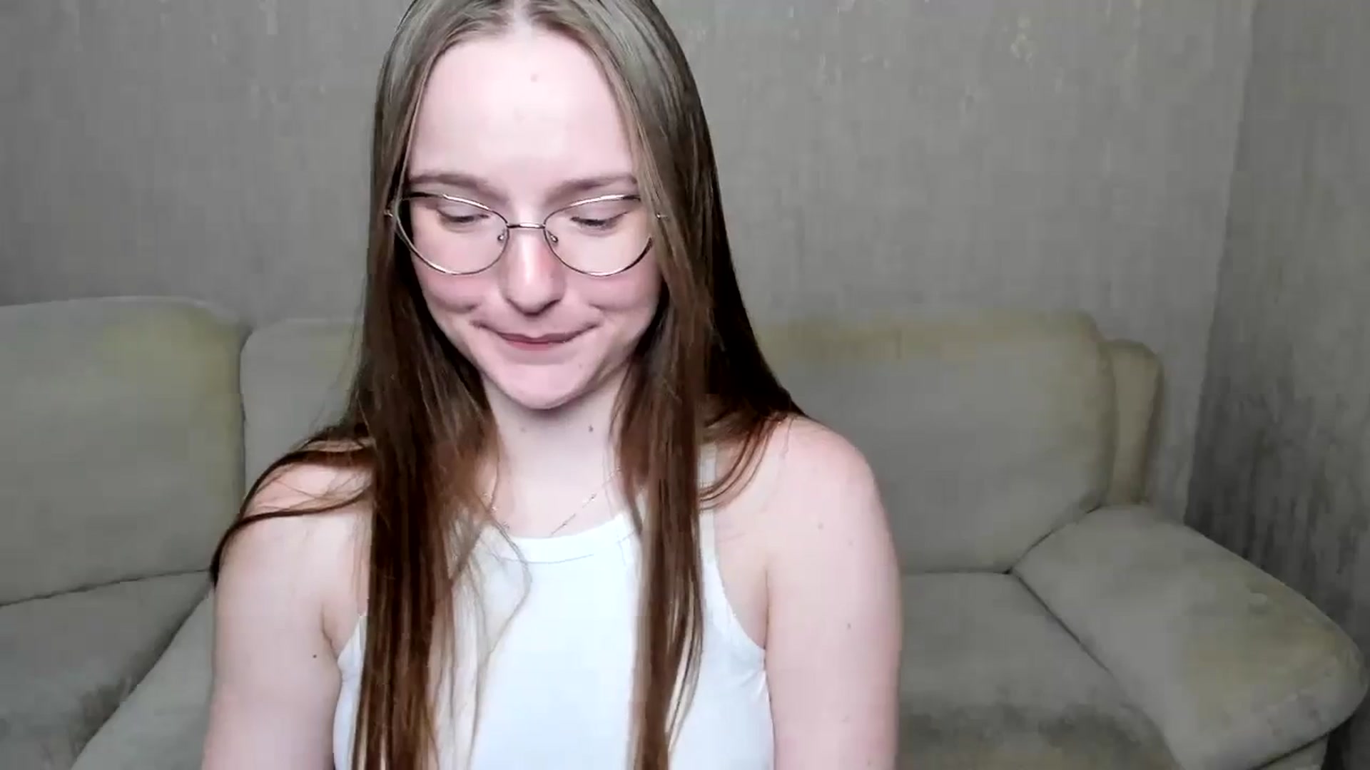 Gallery image thumbnail from Shy_Melany's myfreecams stream on, 10/05/2024, 15:54 image 16 of 20