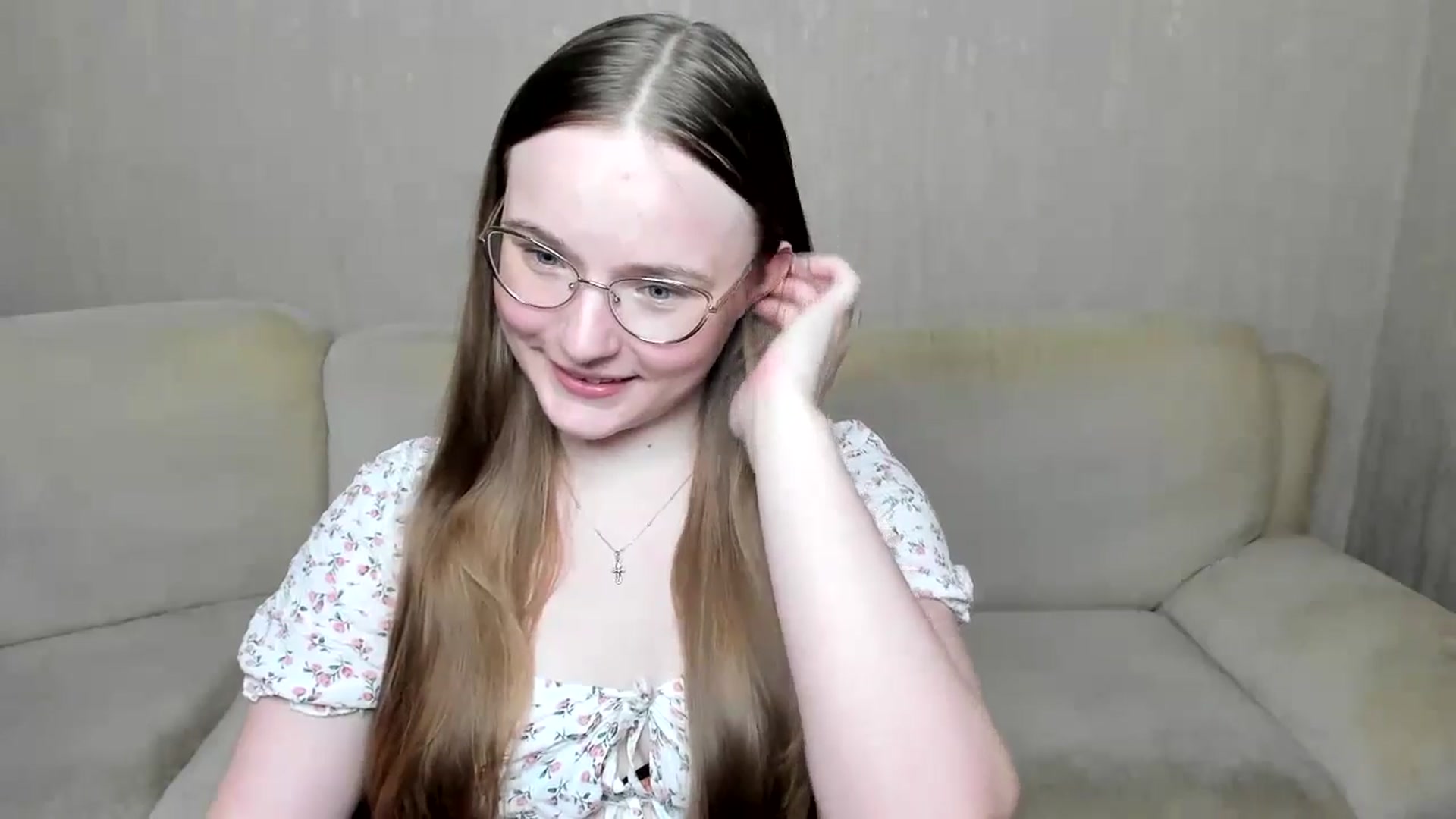 Gallery image thumbnail from Shy_Melany's myfreecams stream on, 10/06/2024, 22:12 image 16 of 20
