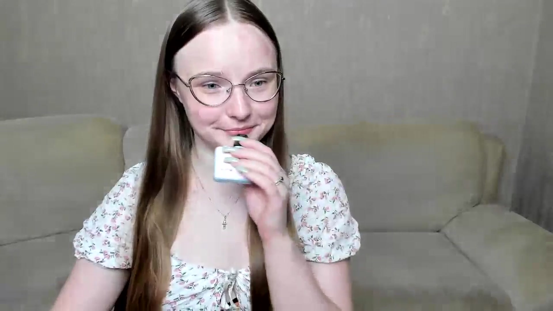 Gallery image thumbnail from Shy_Melany's myfreecams stream on, 10/06/2024, 22:12 image 13 of 20