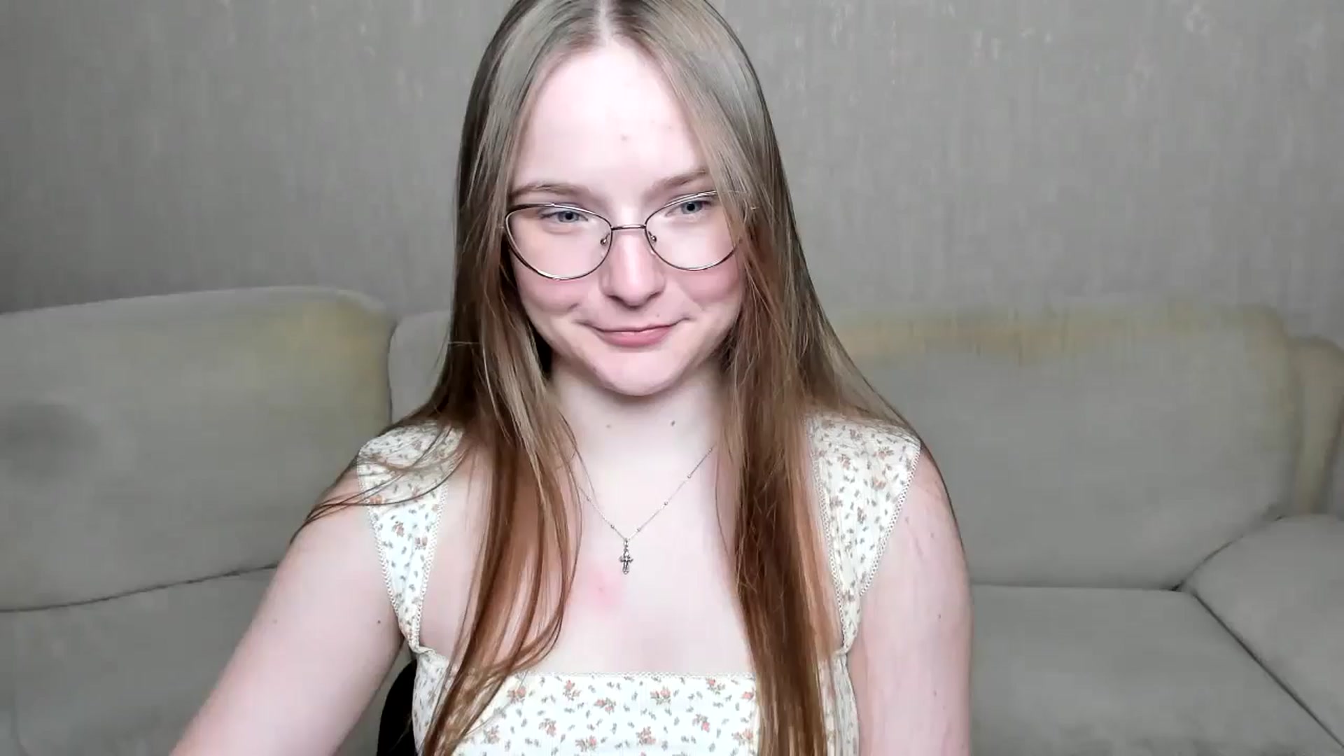 Gallery image thumbnail from Shy_Melany's myfreecams stream on, 10/14/2024, 19:16 image 4 of 20