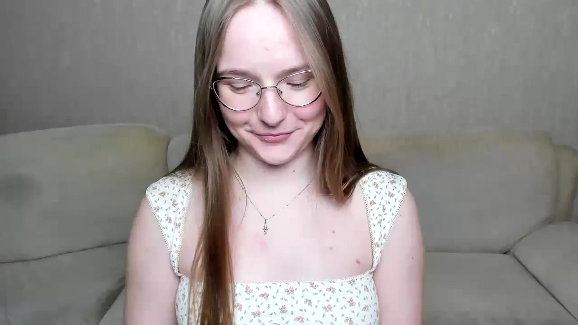 Gallery image thumbnail from Shy_Melany's myfreecams stream on, 10/14/2024, 19:16 image 16 of 20