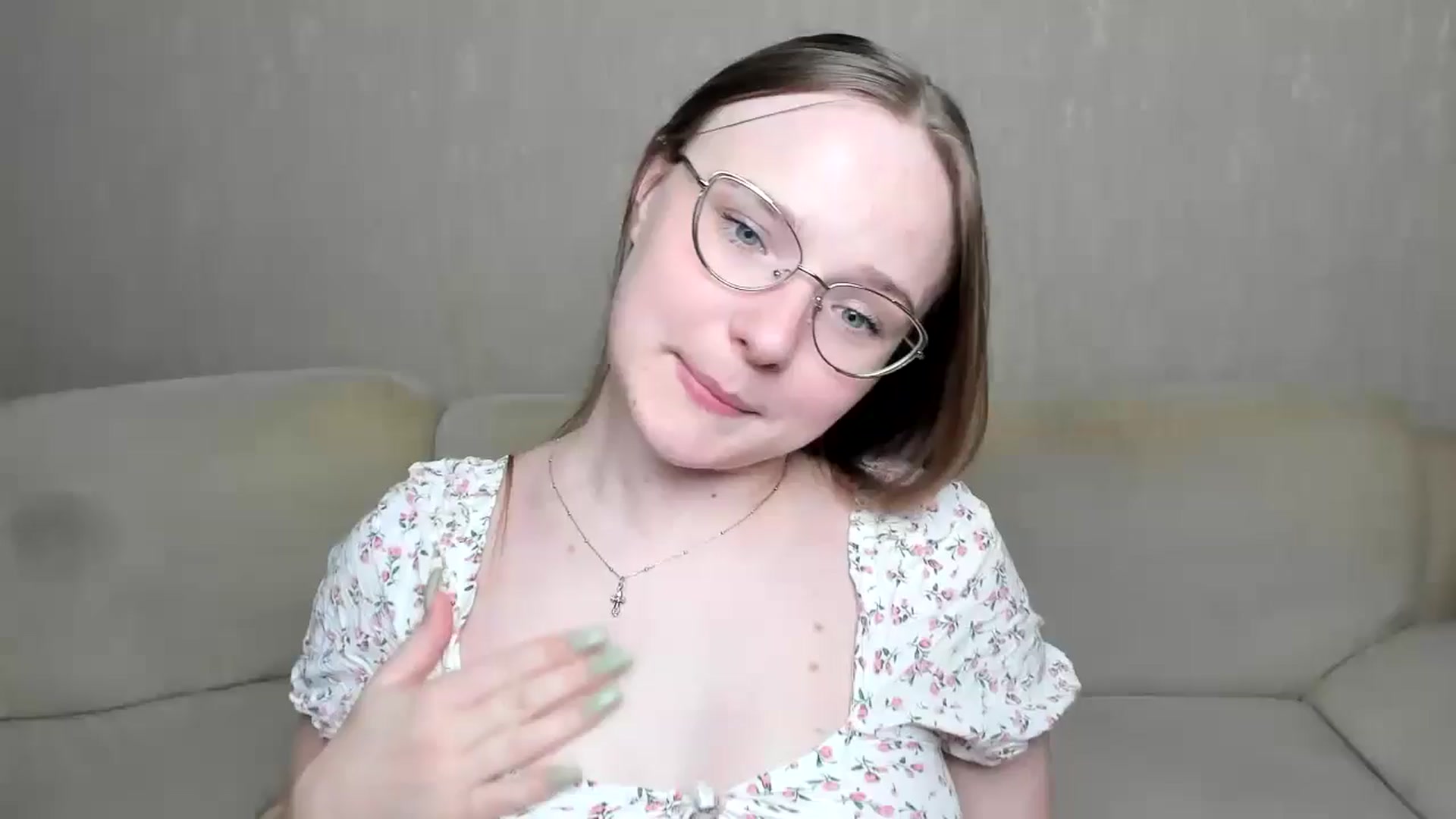 Gallery image thumbnail from Shy_Melany's myfreecams stream on, 10/15/2024, 14:38 image 17 of 20