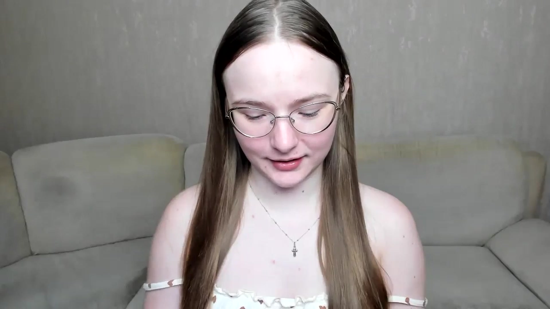 Gallery image thumbnail from Shy_Melany's myfreecams stream on, 10/21/2024, 06:30 image 15 of 20