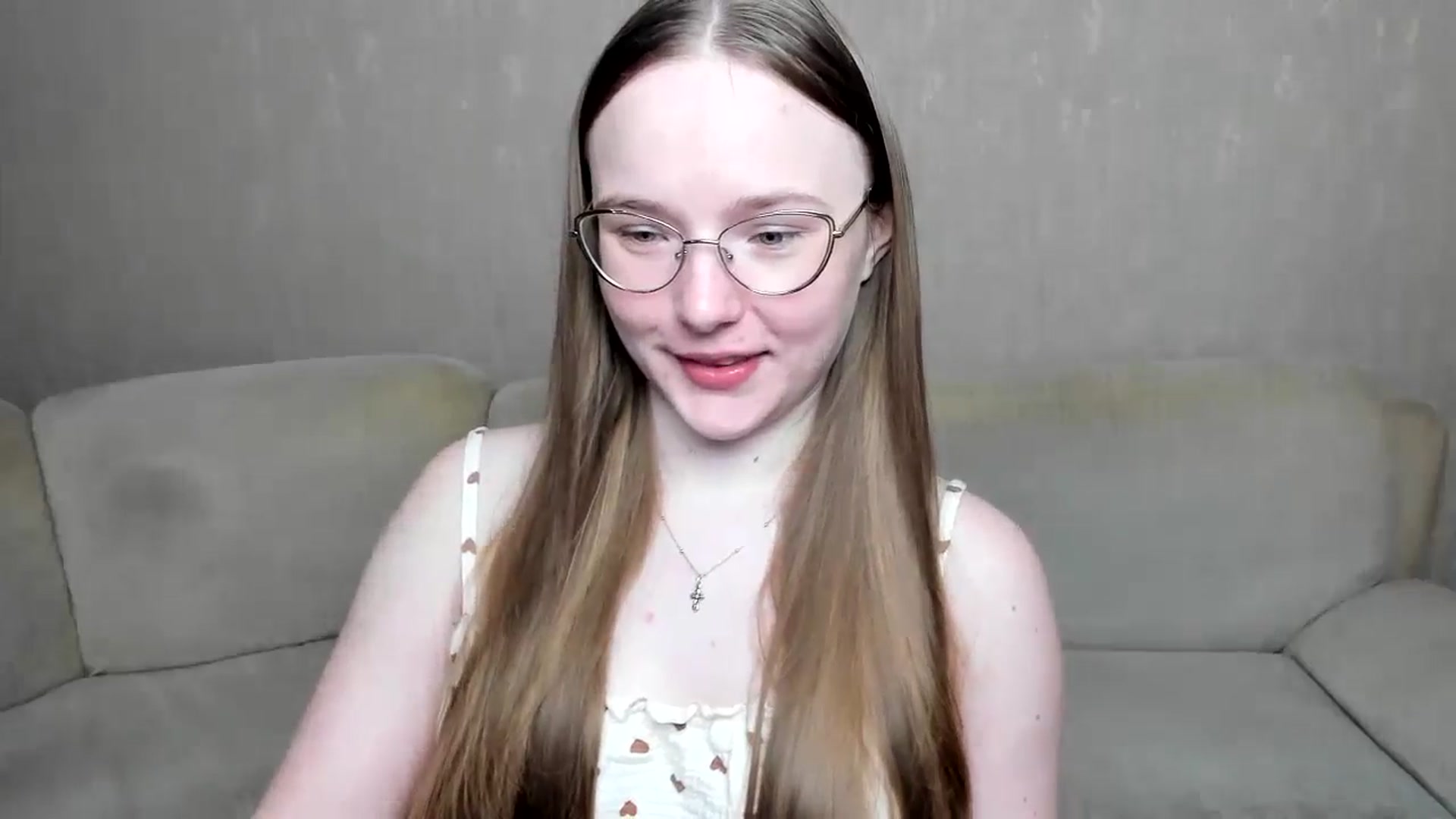 Gallery image thumbnail from Shy_Melany's myfreecams stream on, 10/21/2024, 06:30 image 18 of 20