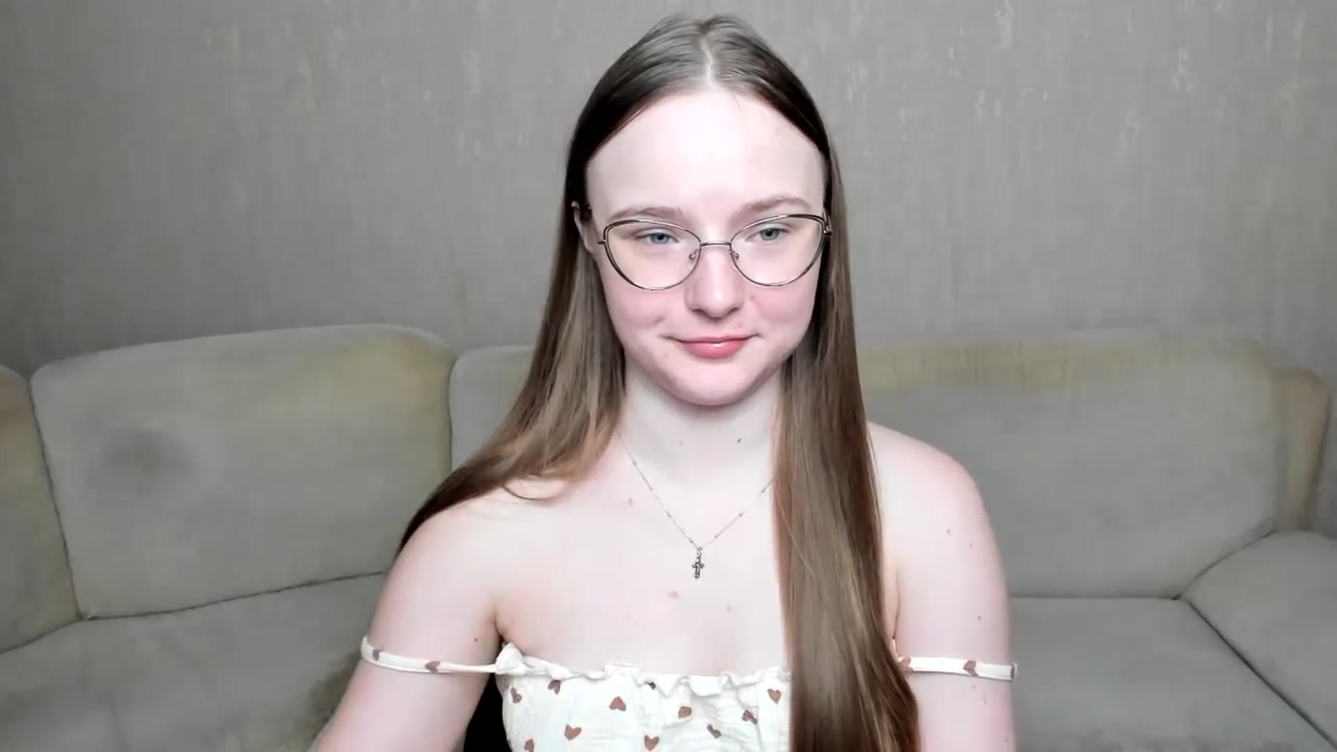 Gallery image thumbnail from Shy_Melany's myfreecams stream on, 10/21/2024, 06:45 image 17 of 20