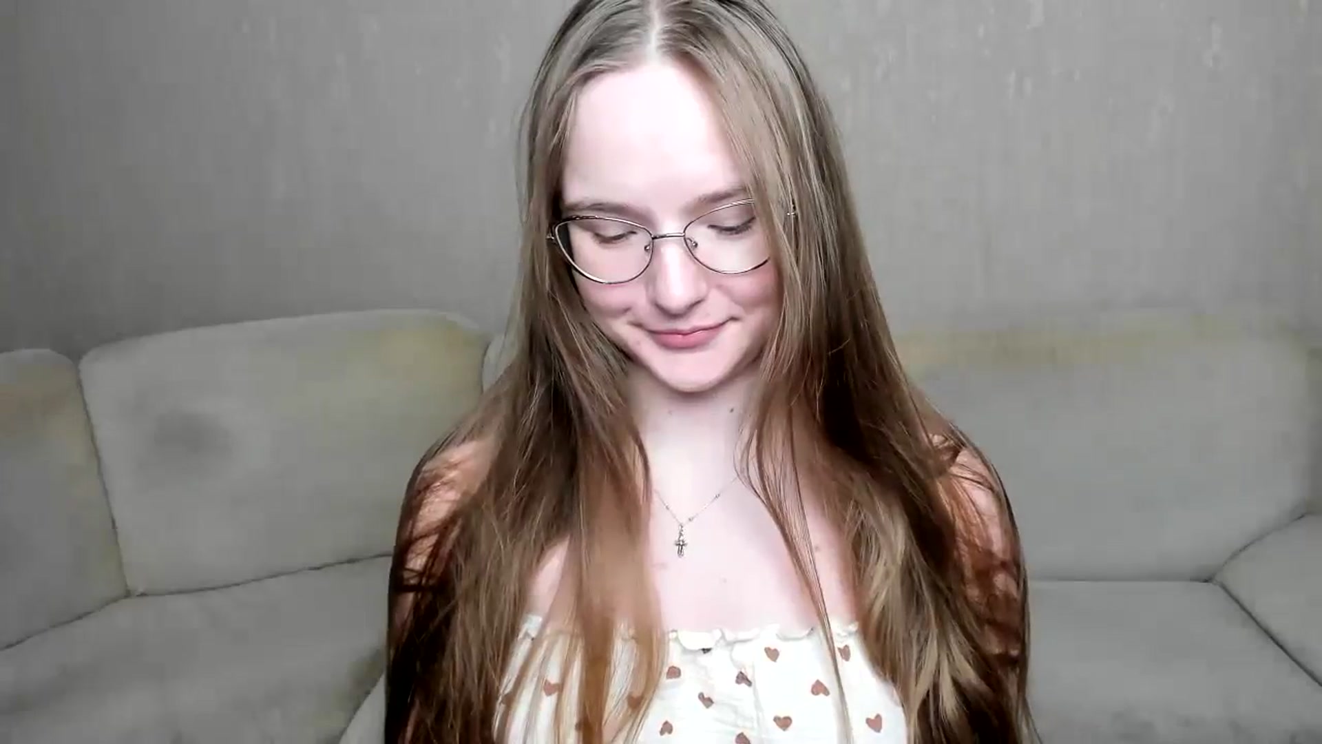 Gallery image thumbnail from Shy_Melany's myfreecams stream on, 10/21/2024, 09:02 image 11 of 20