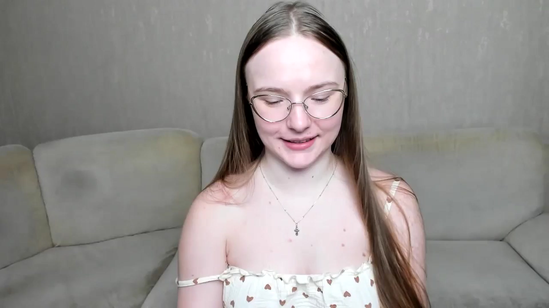 Gallery image thumbnail from Shy_Melany's myfreecams stream on, 10/21/2024, 09:02 image 3 of 20