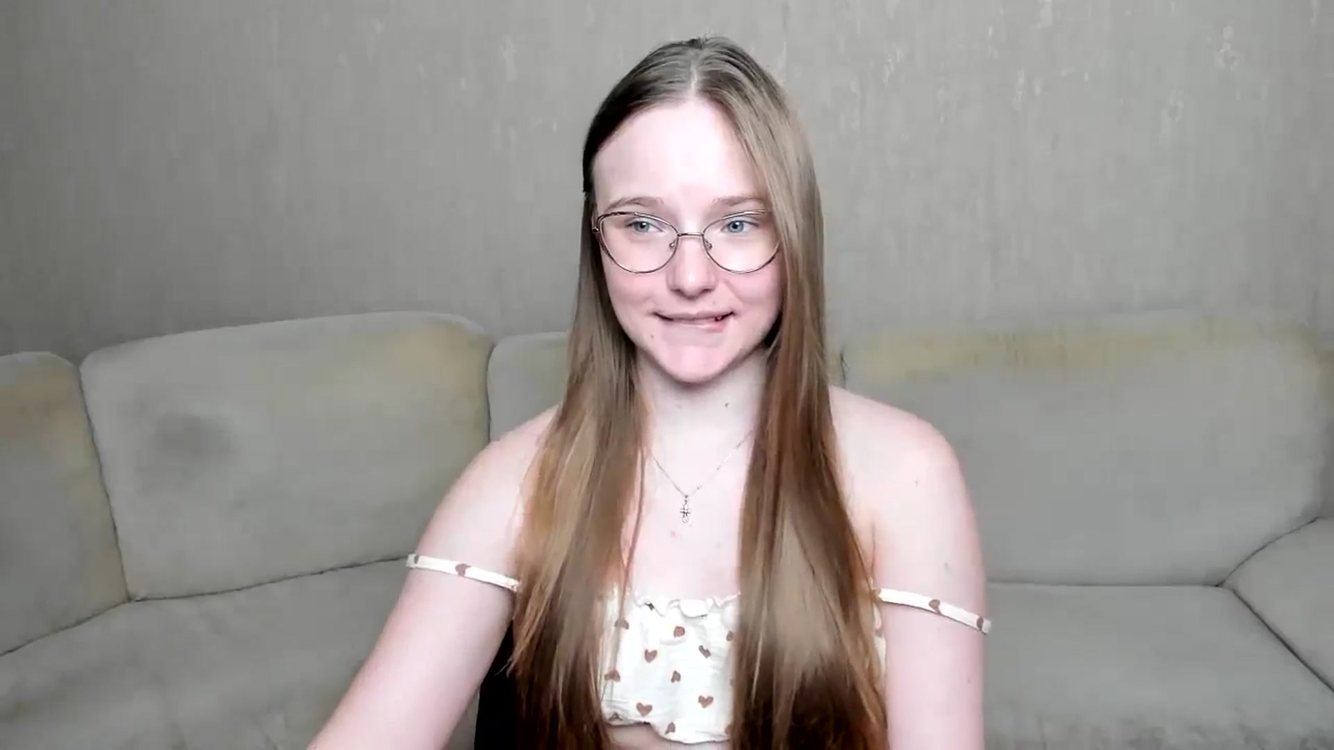 Gallery image thumbnail from Shy_Melany's myfreecams stream on, 10/21/2024, 09:02 image 20 of 20
