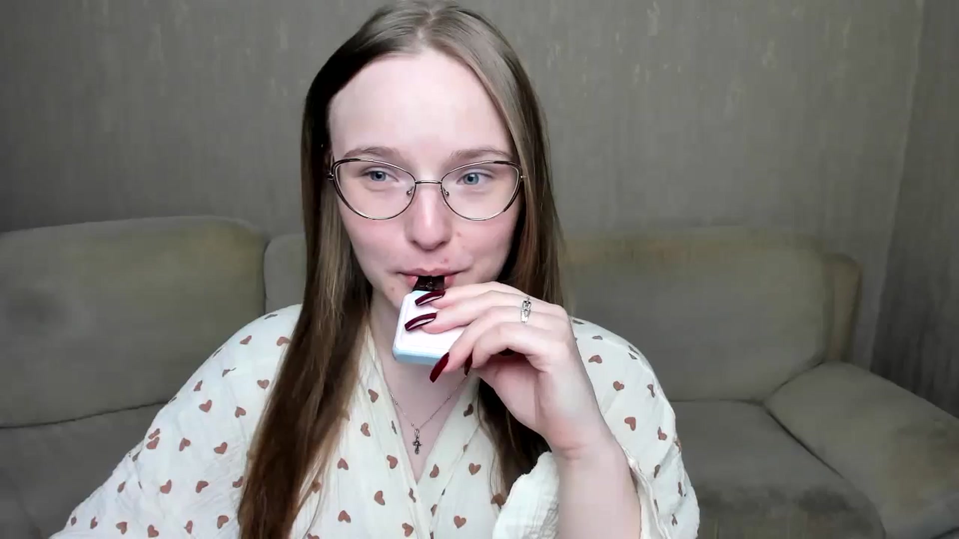 Gallery image thumbnail from Shy_Melany's myfreecams stream on, 10/22/2024, 14:05 image 5 of 20
