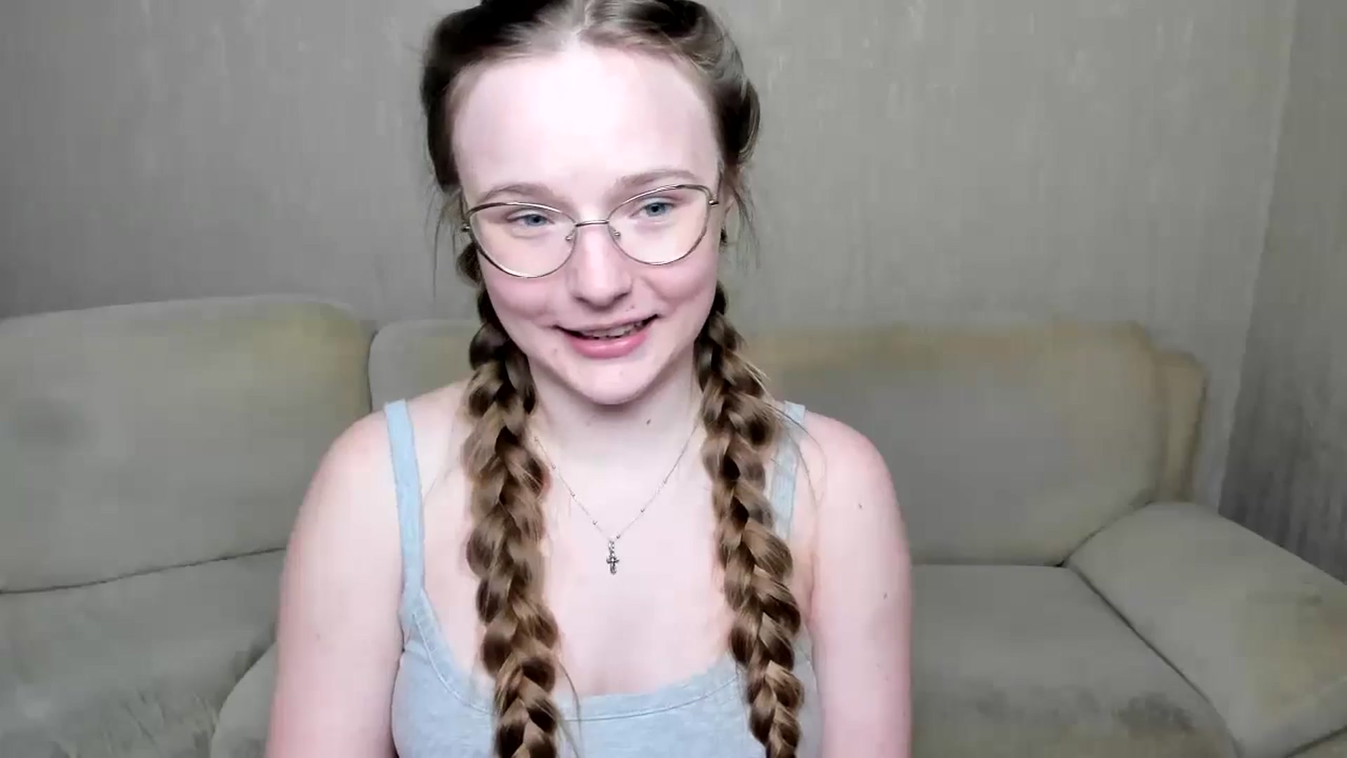 Gallery image thumbnail from Shy_Melany's myfreecams stream on, 10/26/2024, 16:32 image 10 of 20