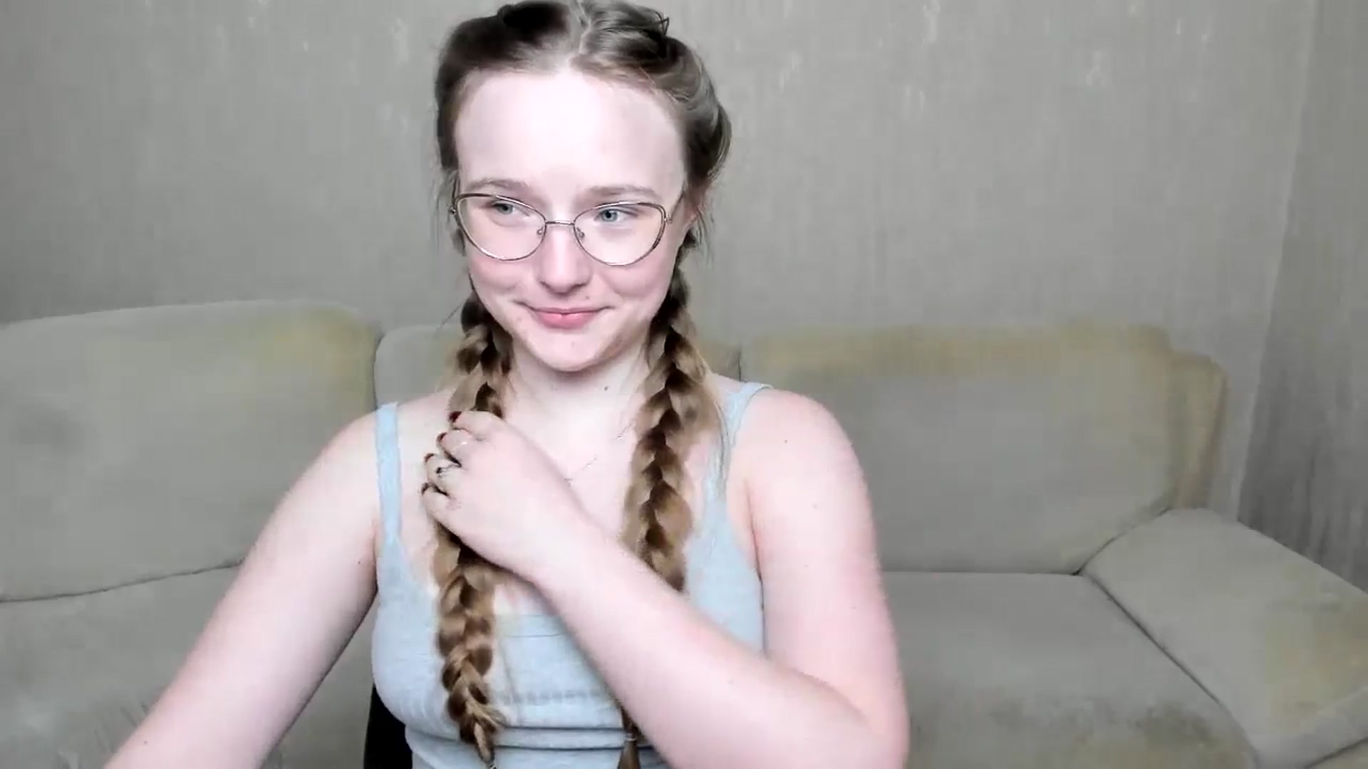Gallery image thumbnail from Shy_Melany's myfreecams stream on, 10/26/2024, 16:32 image 17 of 20