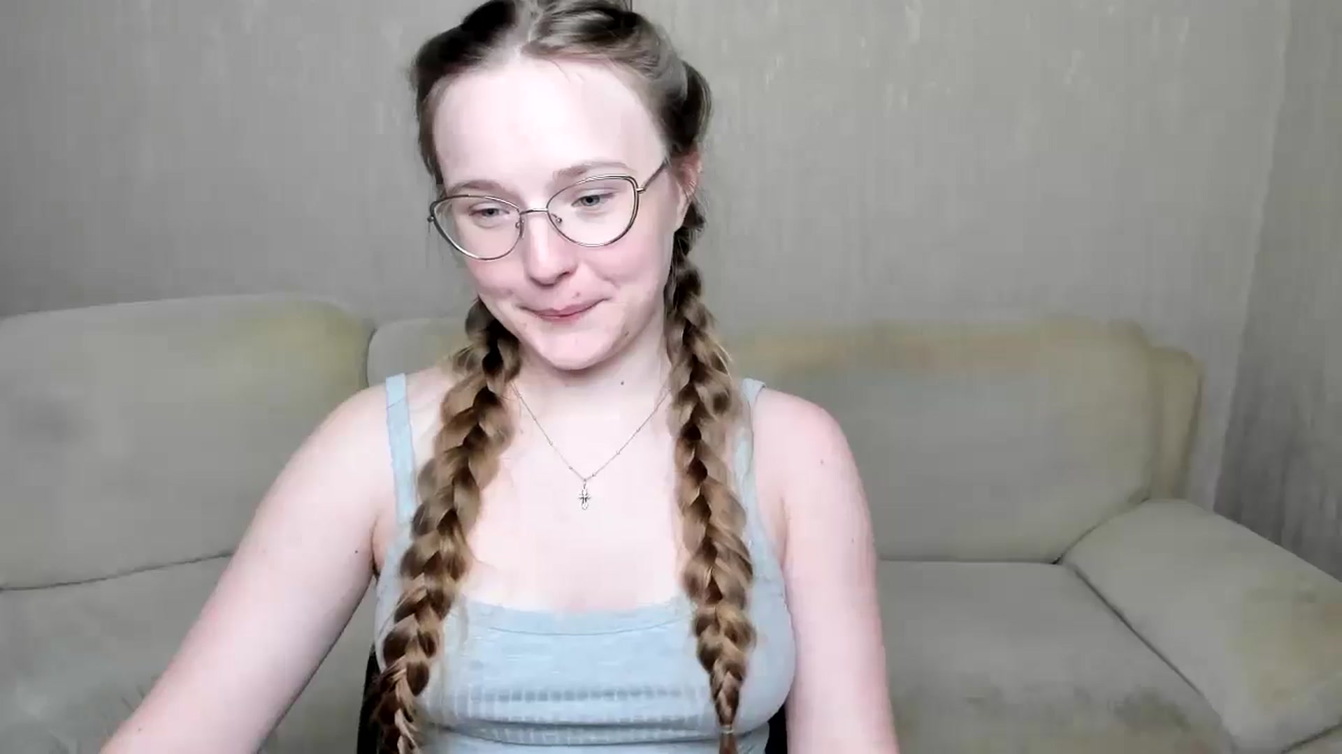 Gallery image thumbnail from Shy_Melany's myfreecams stream on, 10/26/2024, 16:32 image 3 of 20