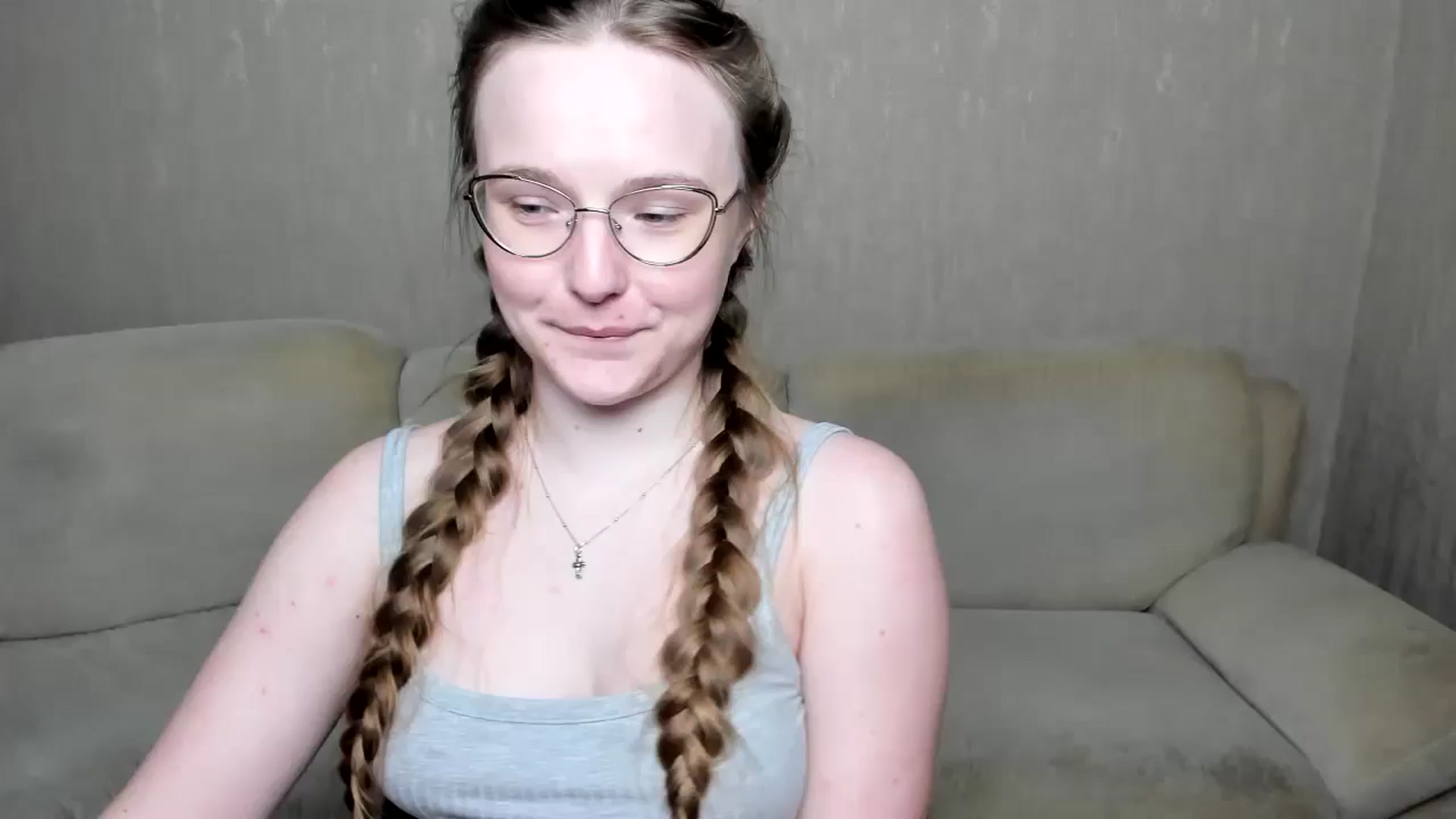 Gallery image thumbnail from Shy_Melany's myfreecams stream on, 10/26/2024, 18:30 image 3 of 20