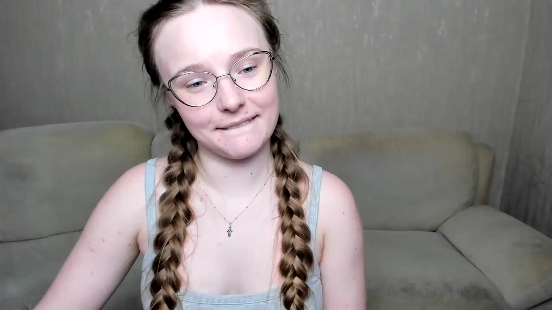 Gallery image thumbnail from Shy_Melany's myfreecams stream on, 10/26/2024, 18:58 image 11 of 20