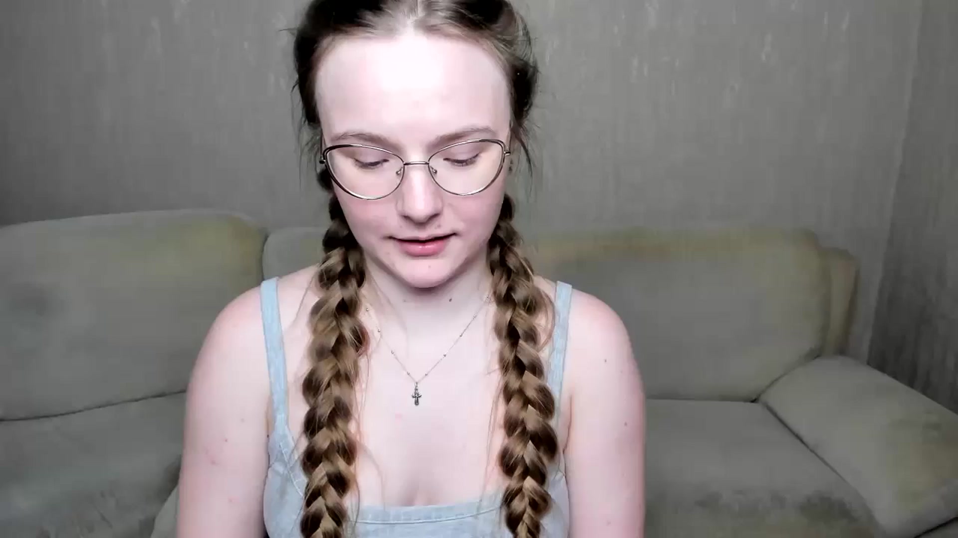 Gallery image thumbnail from Shy_Melany's myfreecams stream on, 10/26/2024, 18:58 image 12 of 20