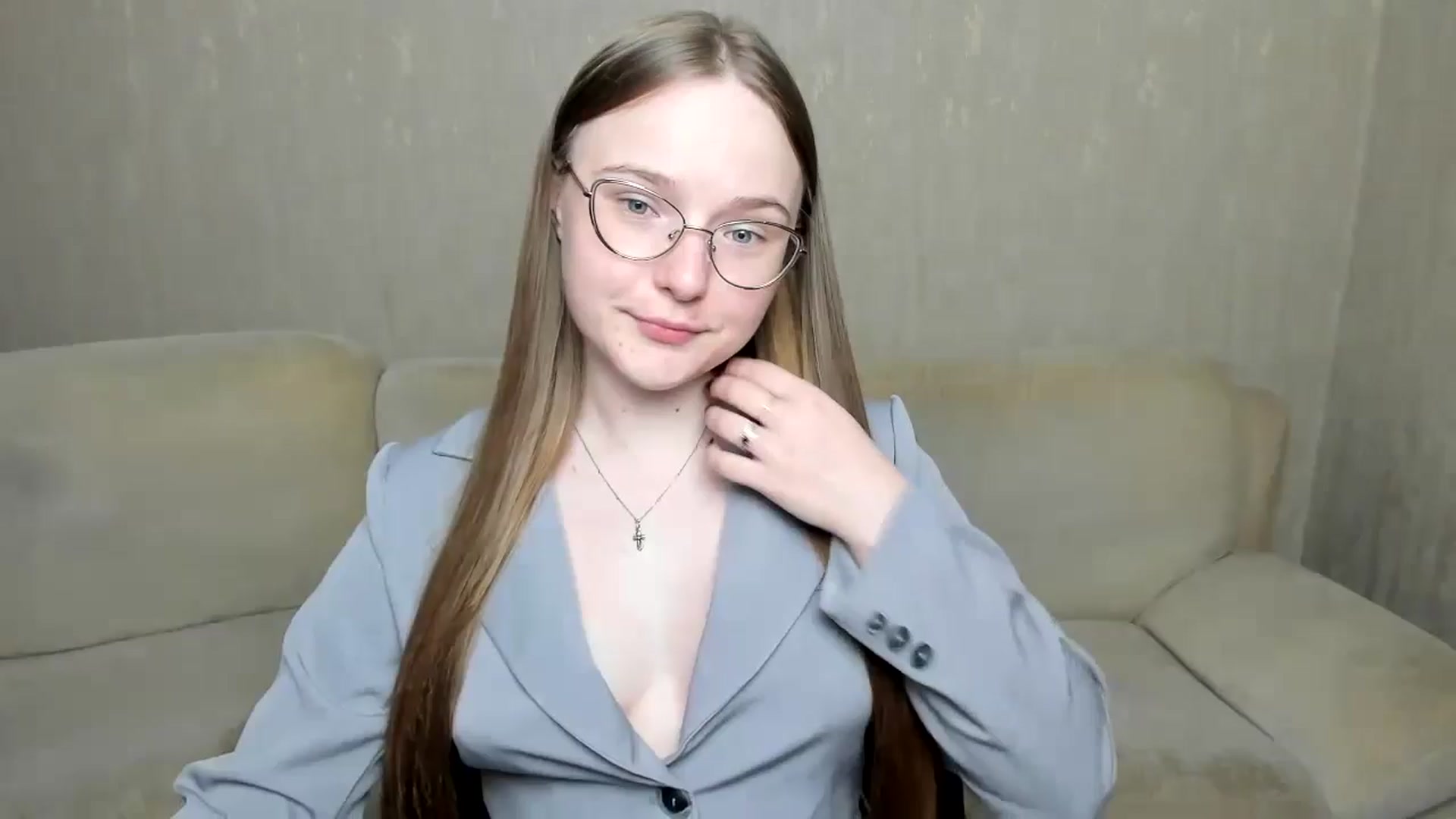 Gallery image thumbnail from Shy_Melany's myfreecams stream on, 10/29/2024, 14:12 image 4 of 20