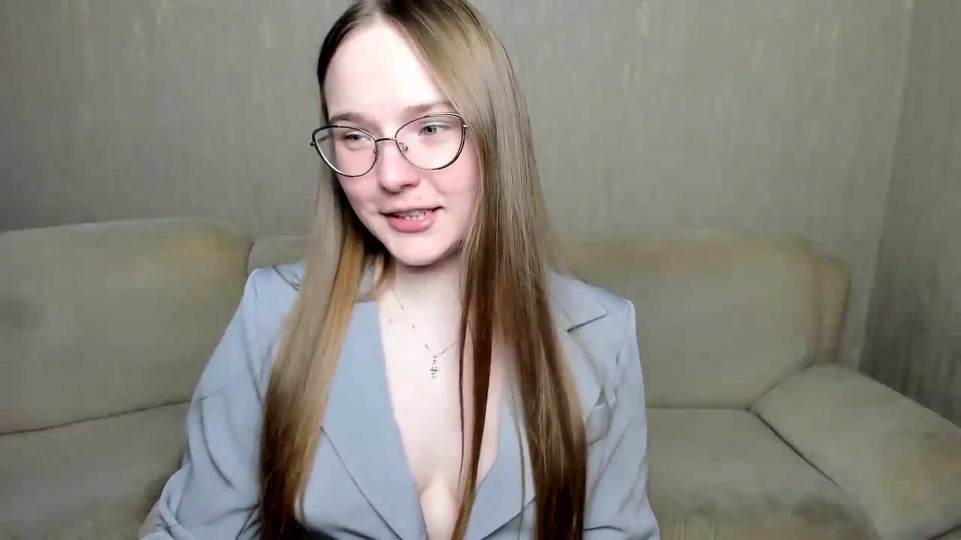 Gallery image thumbnail from Shy_Melany's myfreecams stream on, 10/29/2024, 14:32 image 4 of 20