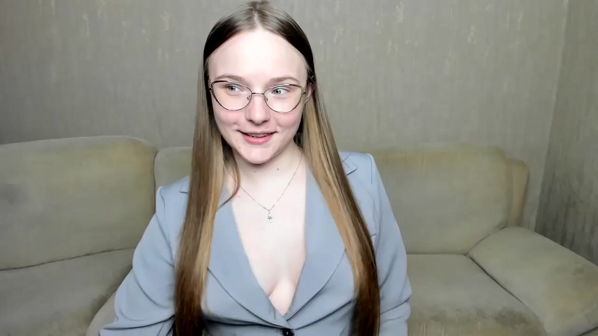 Gallery image thumbnail from Shy_Melany's myfreecams stream on, 10/29/2024, 14:32 image 7 of 20