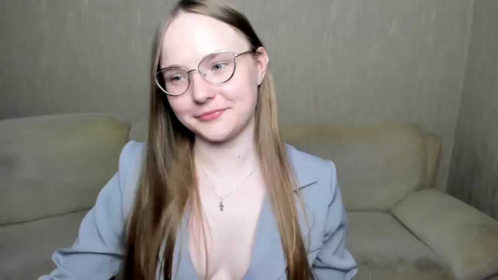 Gallery image thumbnail from Shy_Melany's myfreecams stream on, 10/29/2024, 15:09 image 11 of 20