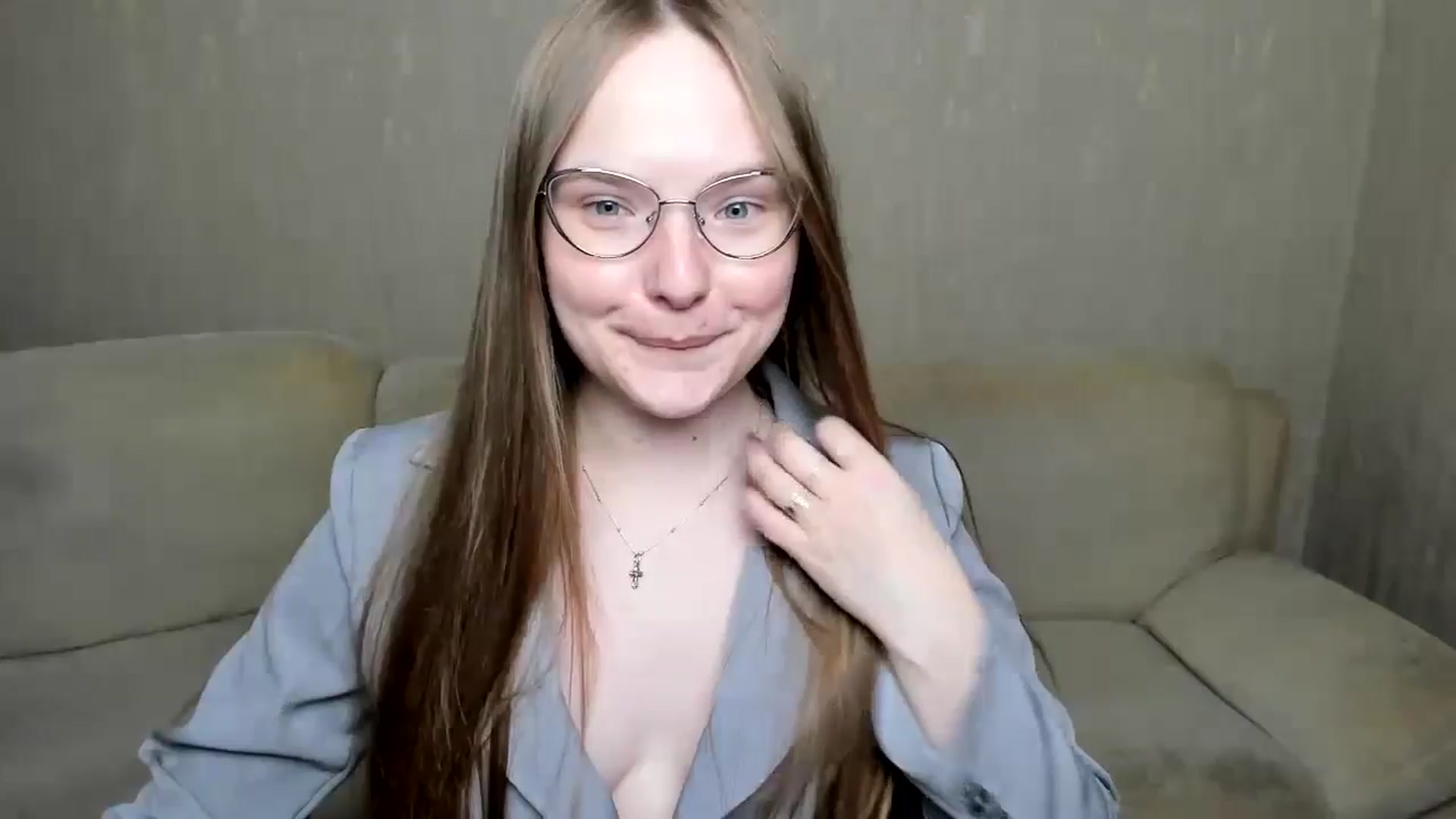 Gallery image thumbnail from Shy_Melany's myfreecams stream on, 10/29/2024, 15:09 image 4 of 20