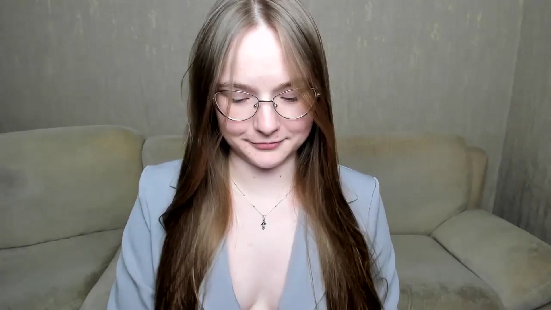Gallery image thumbnail from Shy_Melany's myfreecams stream on, 10/29/2024, 15:36 image 4 of 20