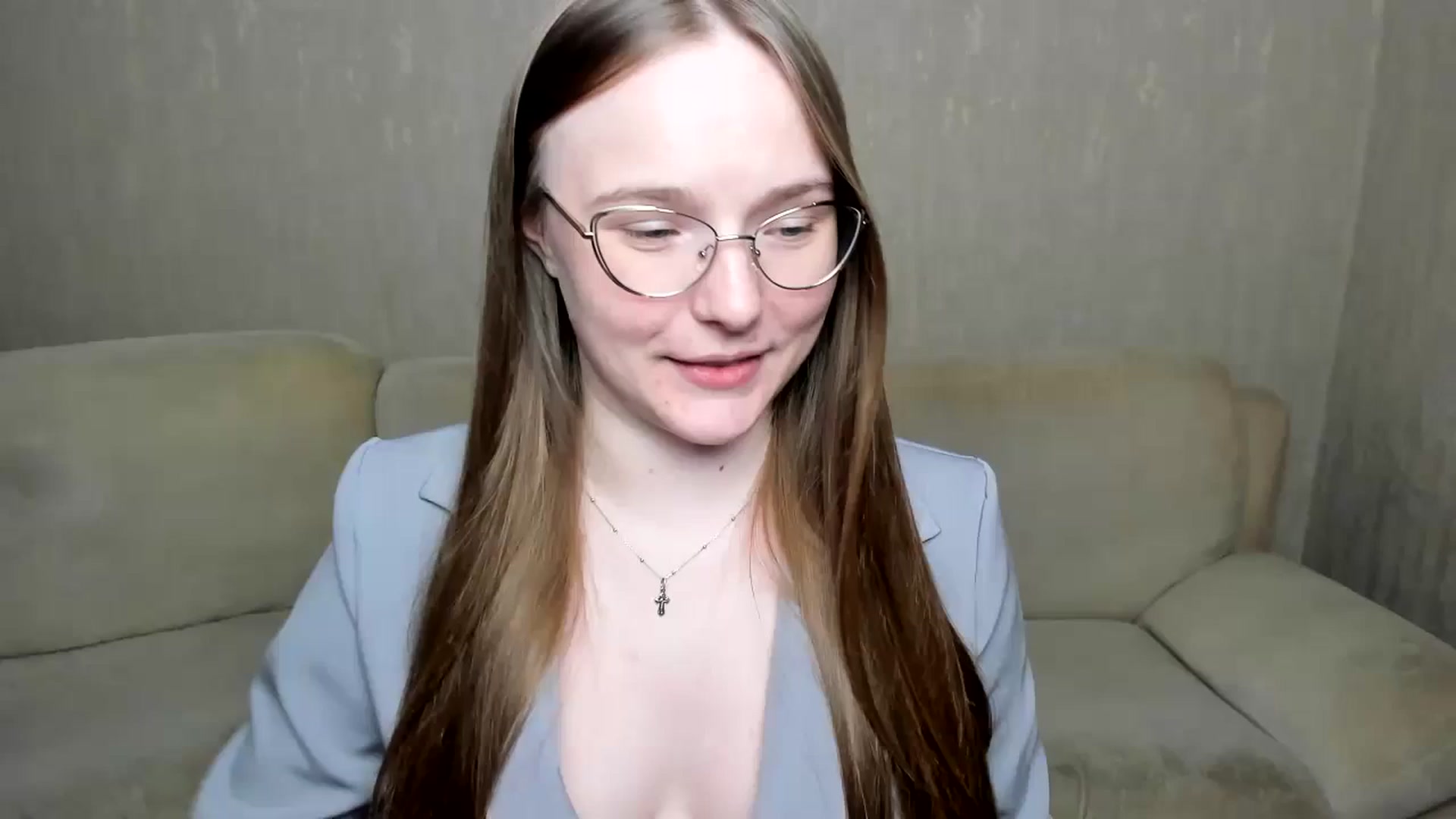 Gallery image thumbnail from Shy_Melany's myfreecams stream on, 10/29/2024, 15:36 image 10 of 20