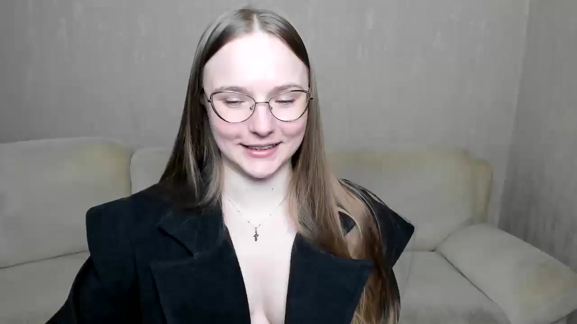 Gallery image thumbnail from Shy_Melany's myfreecams stream on, 11/02/2024, 15:44 image 14 of 20