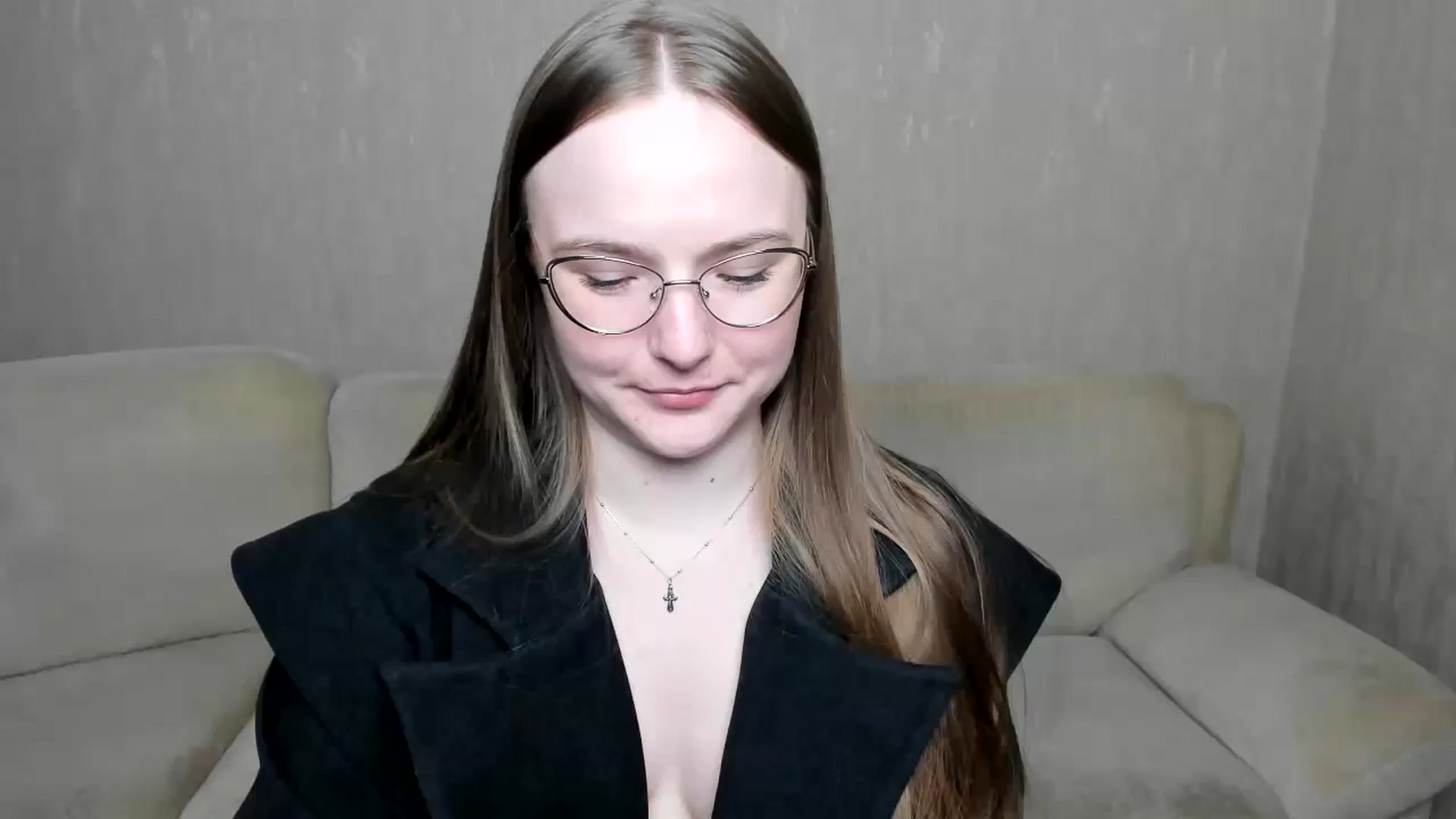 Gallery image thumbnail from Shy_Melany's myfreecams stream on, 11/02/2024, 15:44 image 17 of 20
