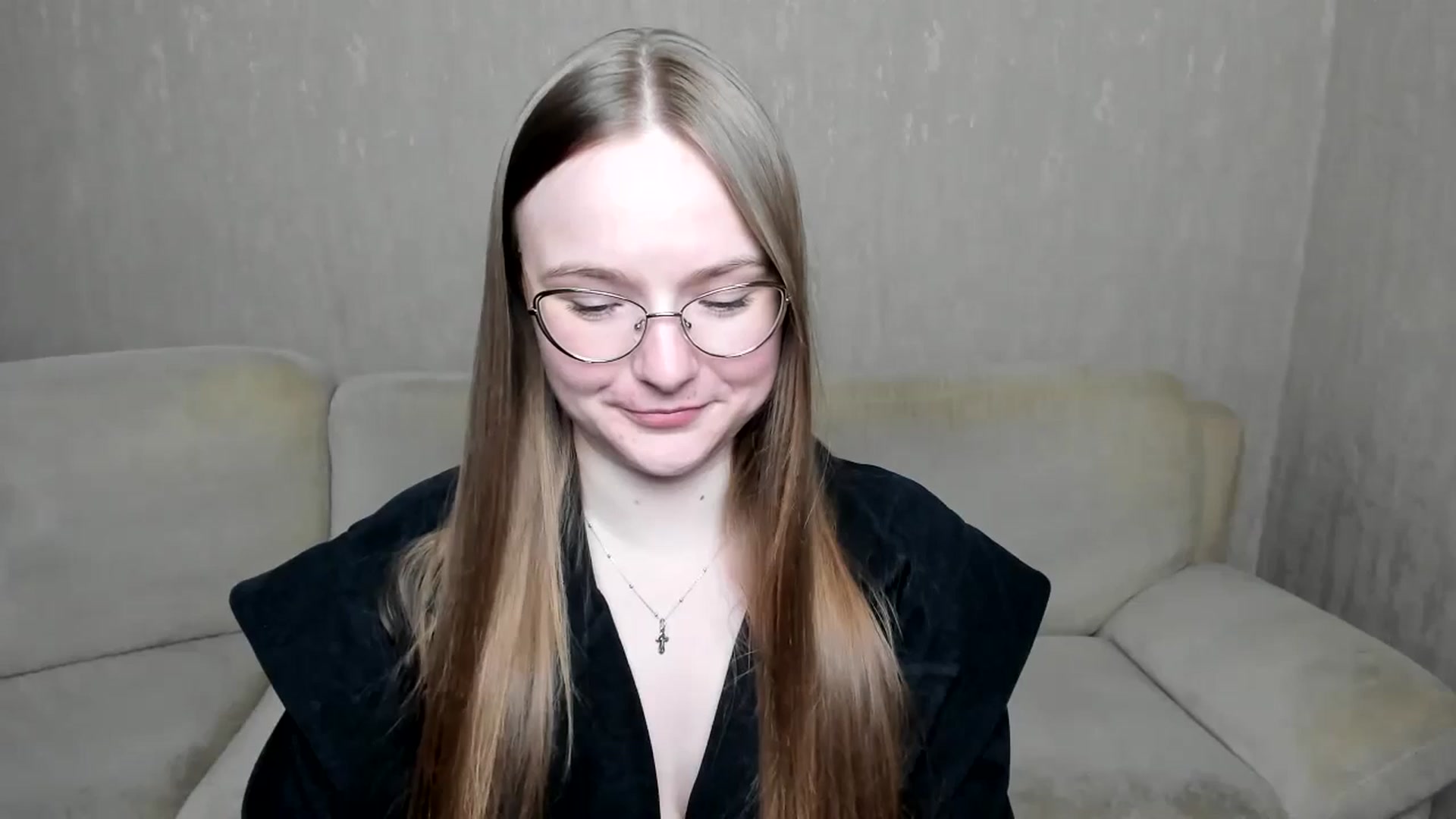Gallery image thumbnail from Shy_Melany's myfreecams stream on, 11/02/2024, 17:33 image 15 of 20