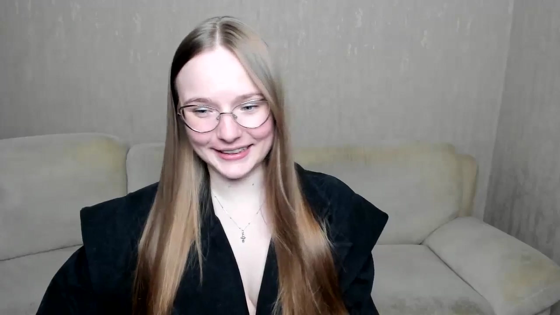 Gallery image thumbnail from Shy_Melany's myfreecams stream on, 11/02/2024, 17:33 image 6 of 20