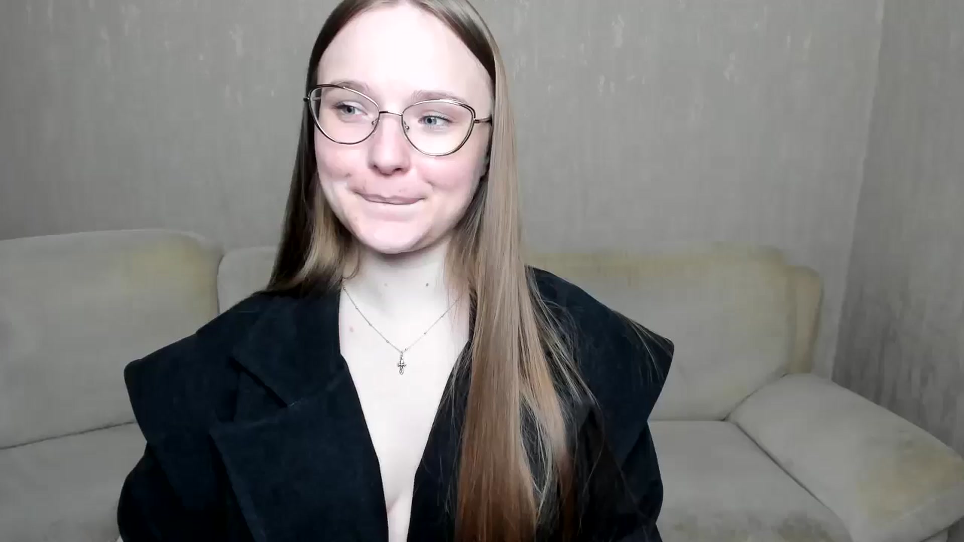 Gallery image thumbnail from Shy_Melany's myfreecams stream on, 11/02/2024, 18:23 image 5 of 20