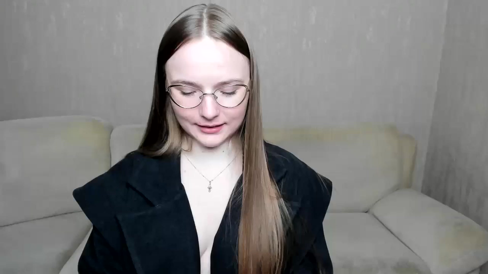 Gallery image thumbnail from Shy_Melany's myfreecams stream on, 11/02/2024, 18:23 image 13 of 20