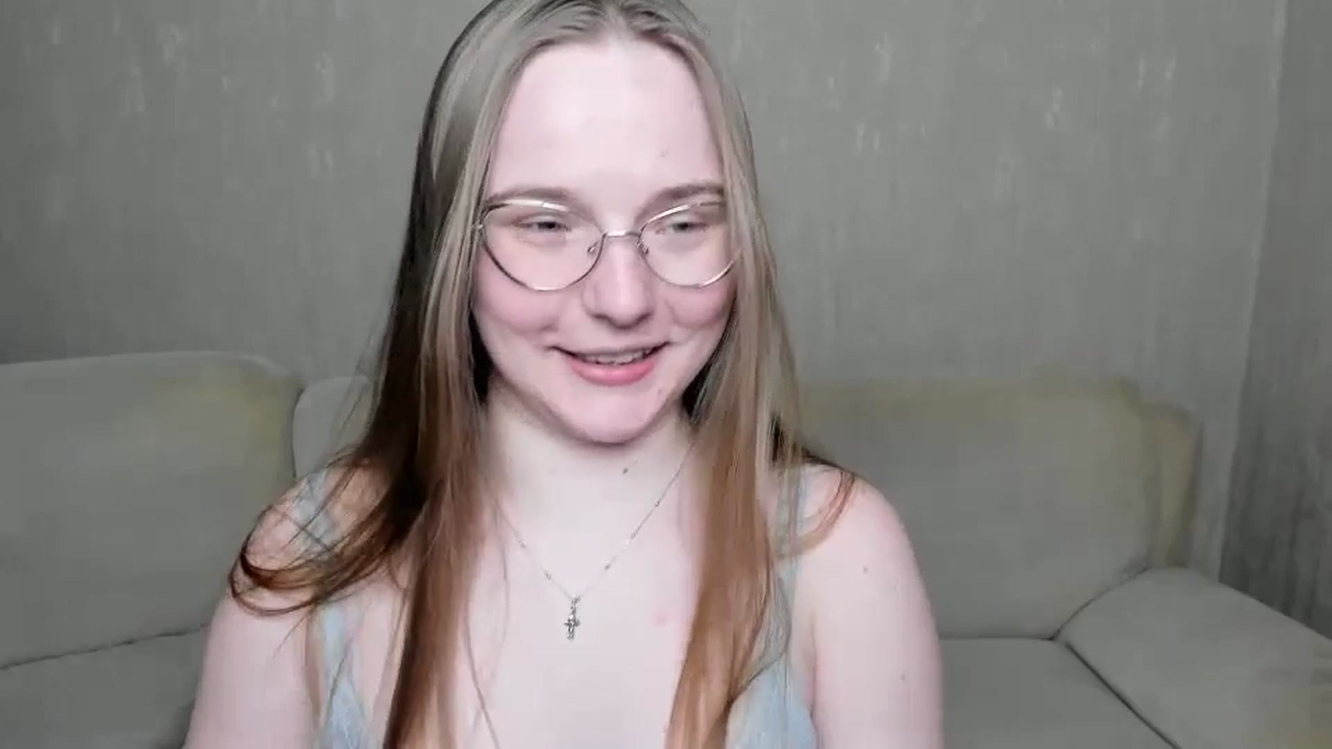 Gallery image thumbnail from Shy_Melany's myfreecams stream on, 11/29/2024, 17:40 image 18 of 20