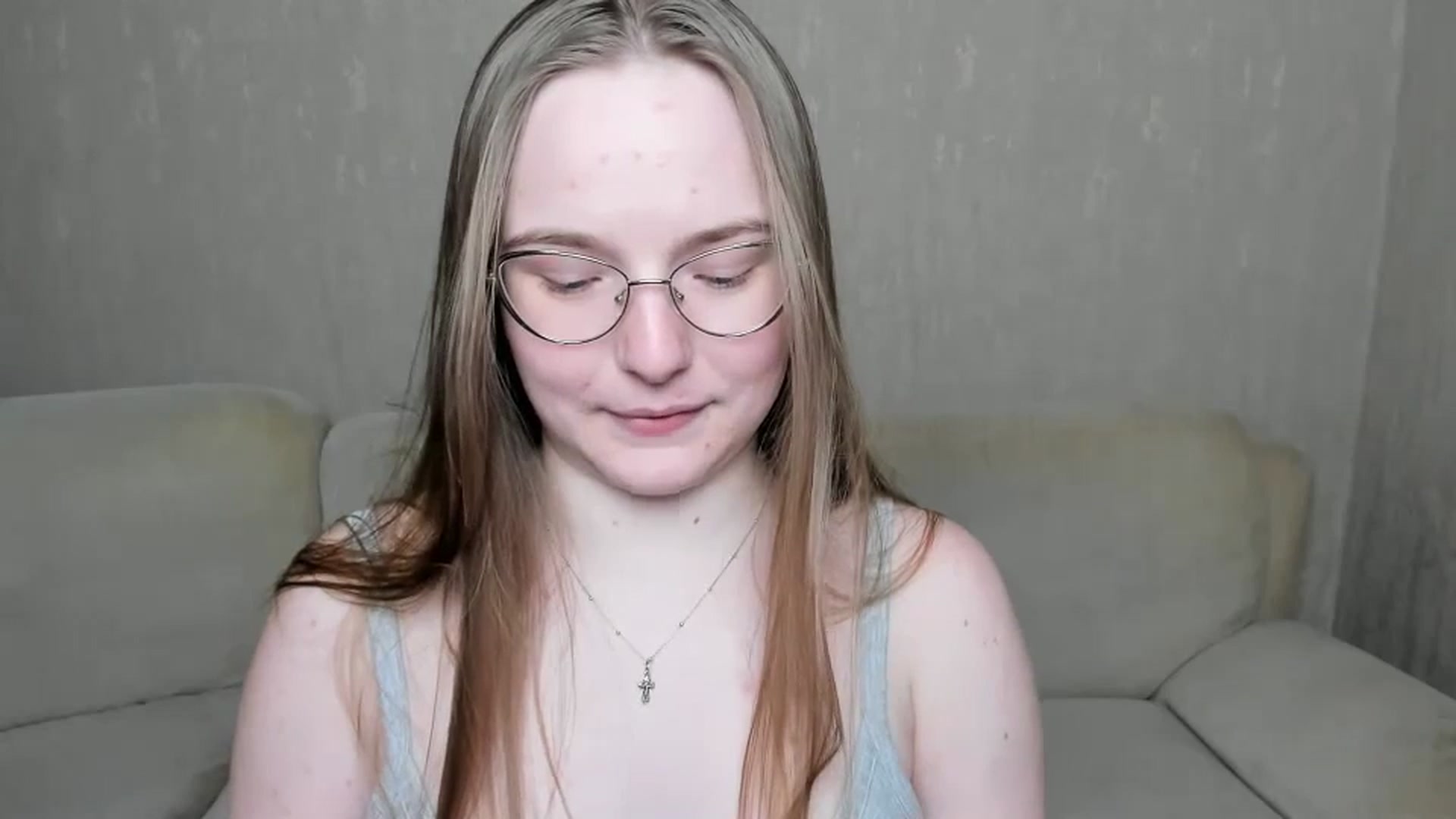 Gallery image thumbnail from Shy_Melany's myfreecams stream on, 11/29/2024, 17:40 image 17 of 20