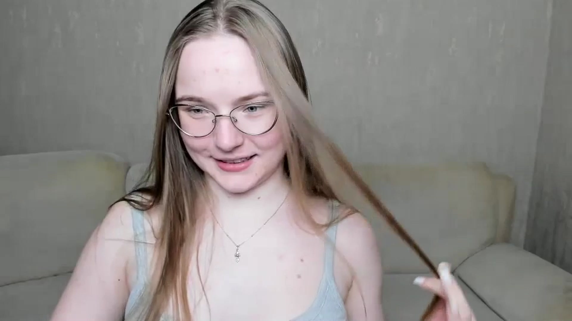 Gallery image thumbnail from Shy_Melany's myfreecams stream on, 11/29/2024, 17:40 image 14 of 20