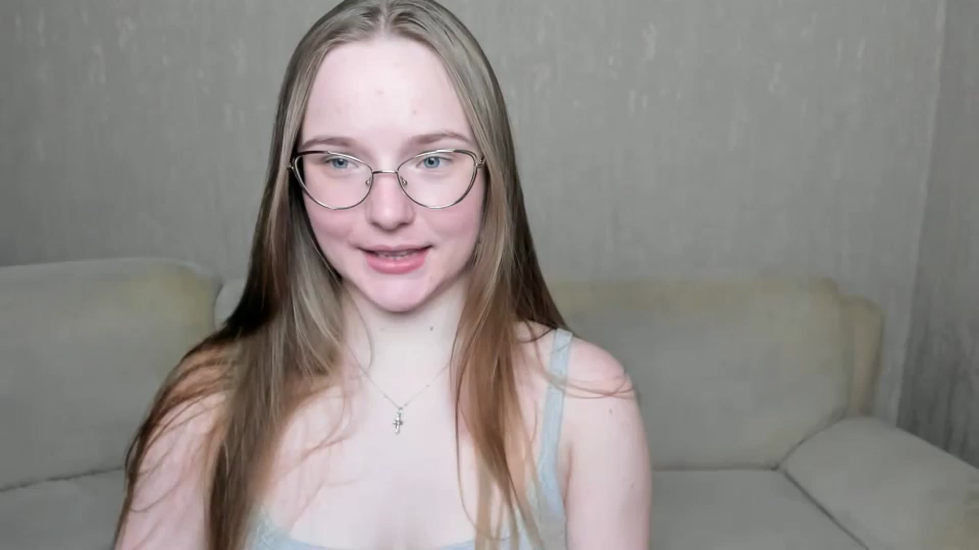 Gallery image thumbnail from Shy_Melany's myfreecams stream on, 11/29/2024, 21:00 image 16 of 20