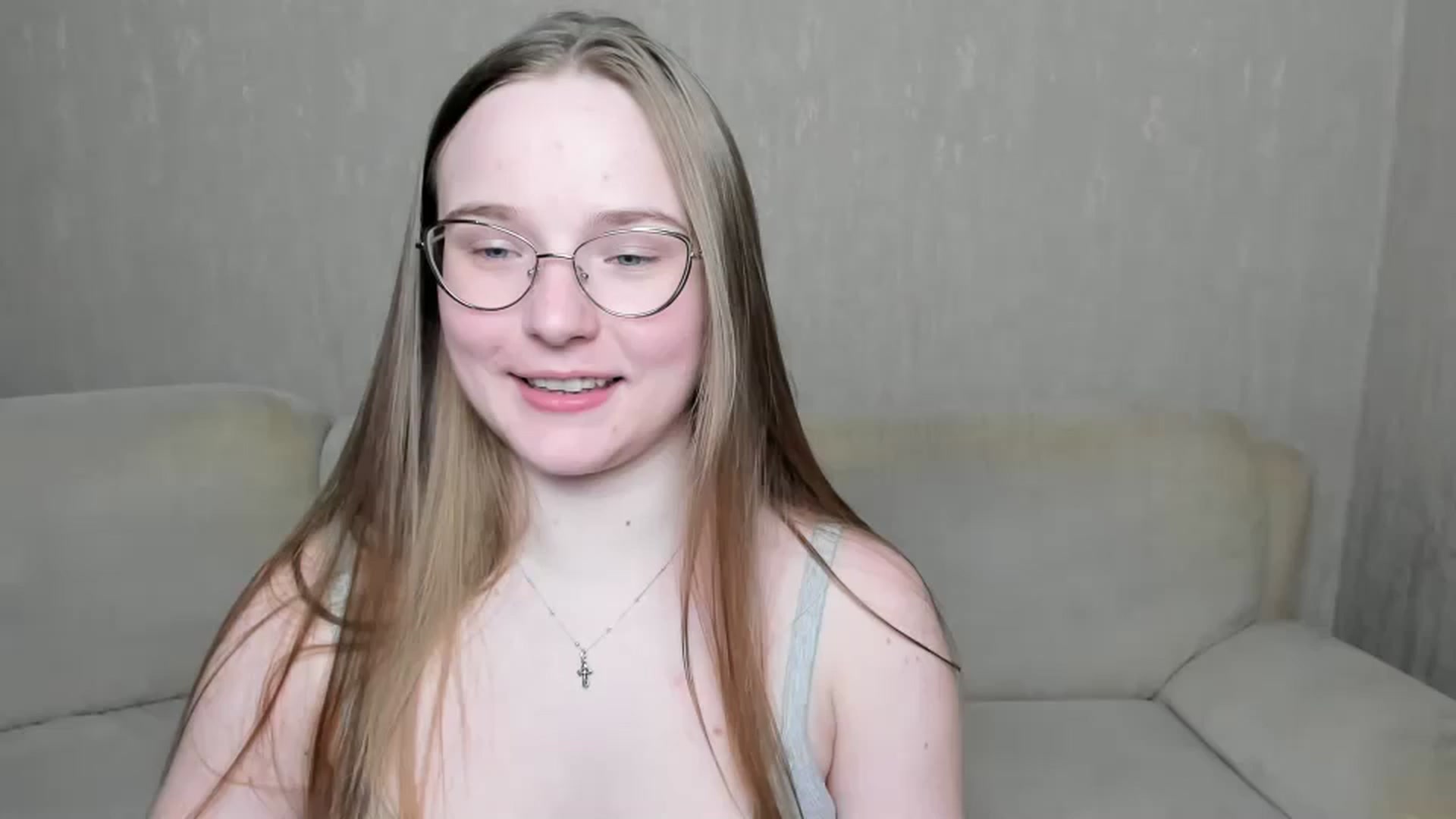 Gallery image thumbnail from Shy_Melany's myfreecams stream on, 11/29/2024, 21:00 image 6 of 20