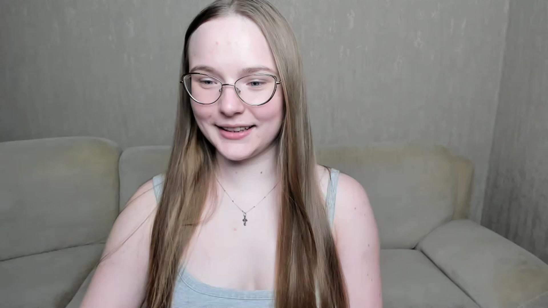 Gallery image thumbnail from Shy_Melany's myfreecams stream on, 12/14/2024, 18:10 image 13 of 20
