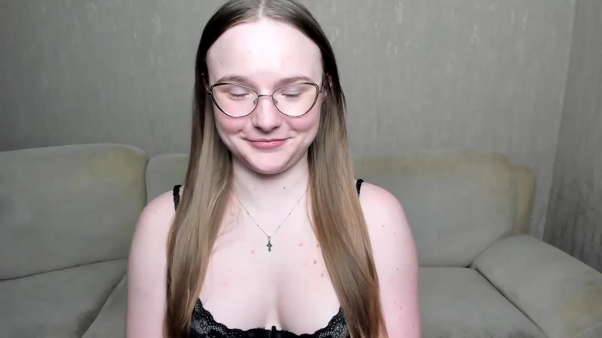 Gallery image thumbnail from Shy_Melany's myfreecams stream on, 12/14/2024, 20:17 image 11 of 20